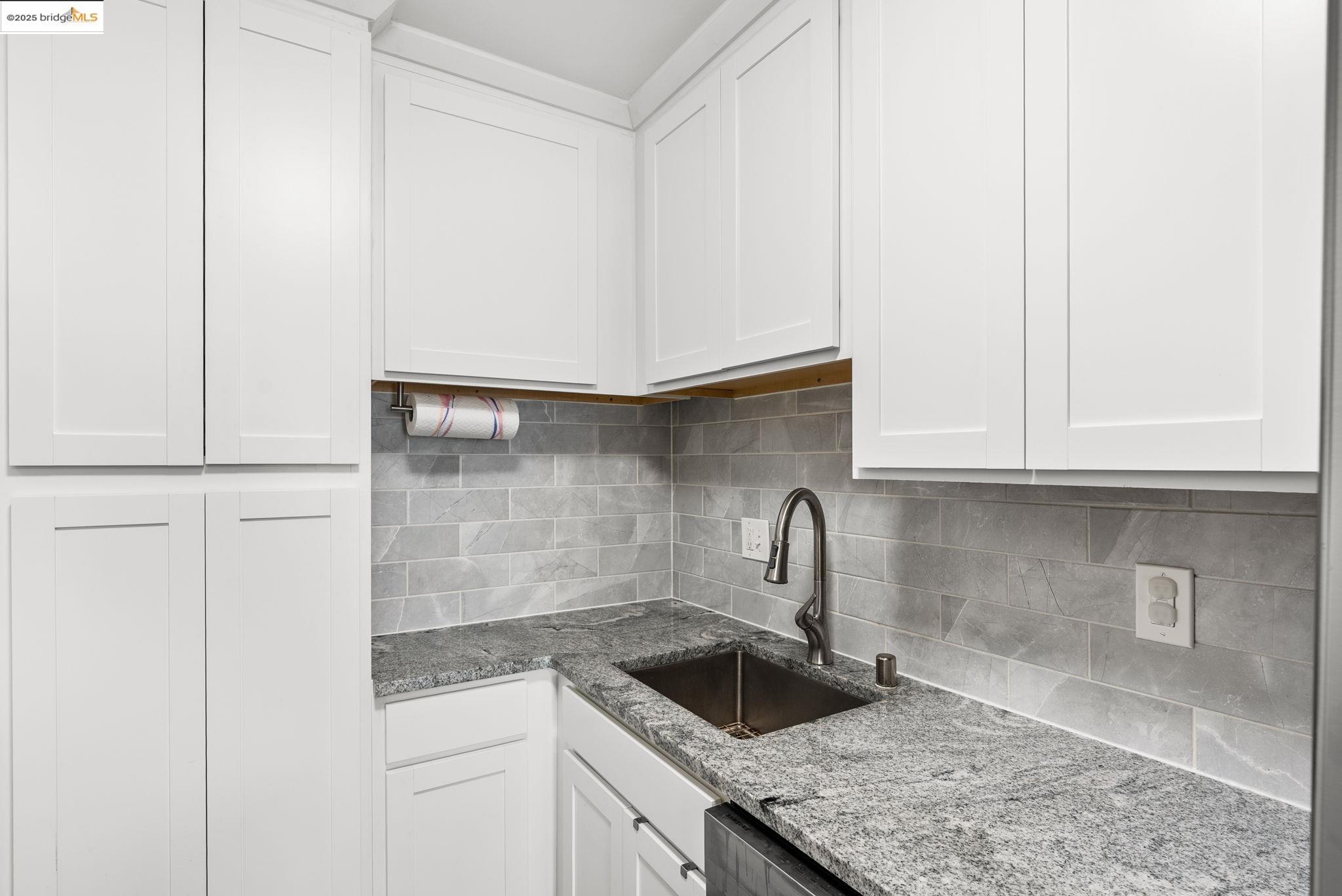 Photo #8: 41098084 Listing: Photo #8