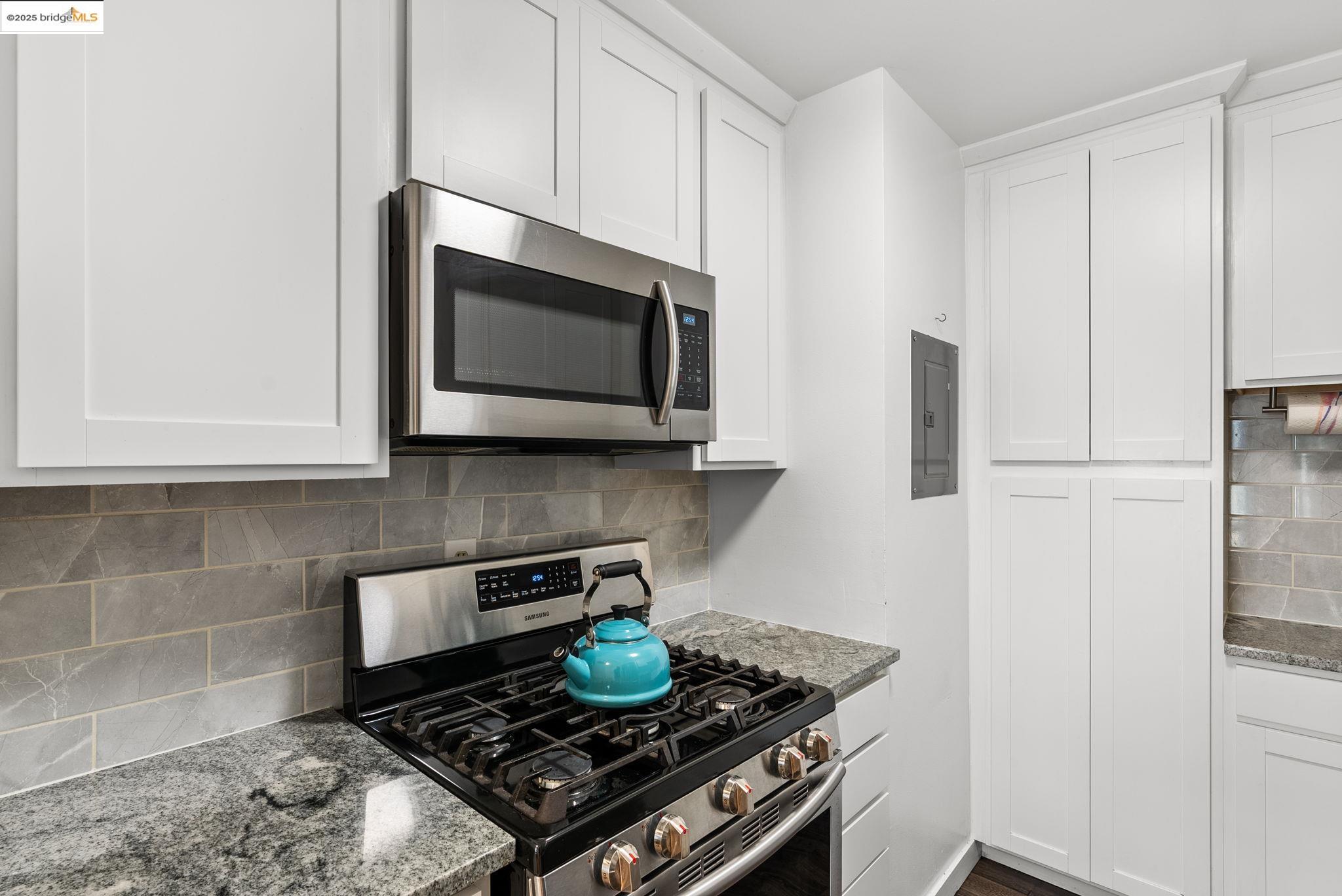 Photo #9: 41098084 Listing: Photo #9