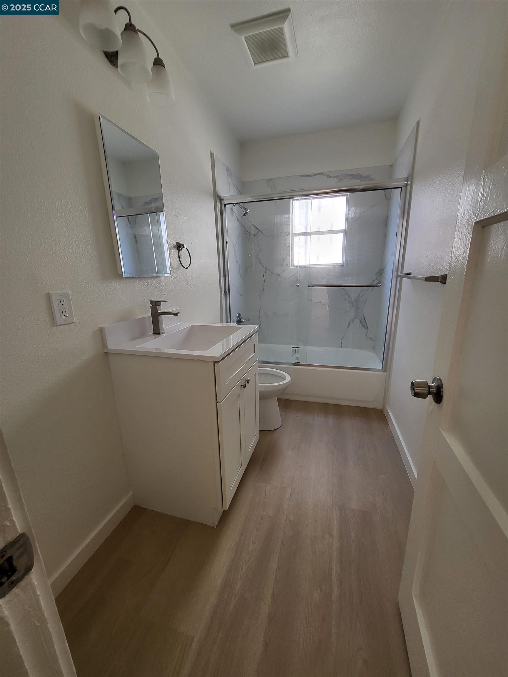 Detail Gallery Image 7 of 7 For 400 South St, Richmond,  CA 94804 - 2 Beds | 1 Baths