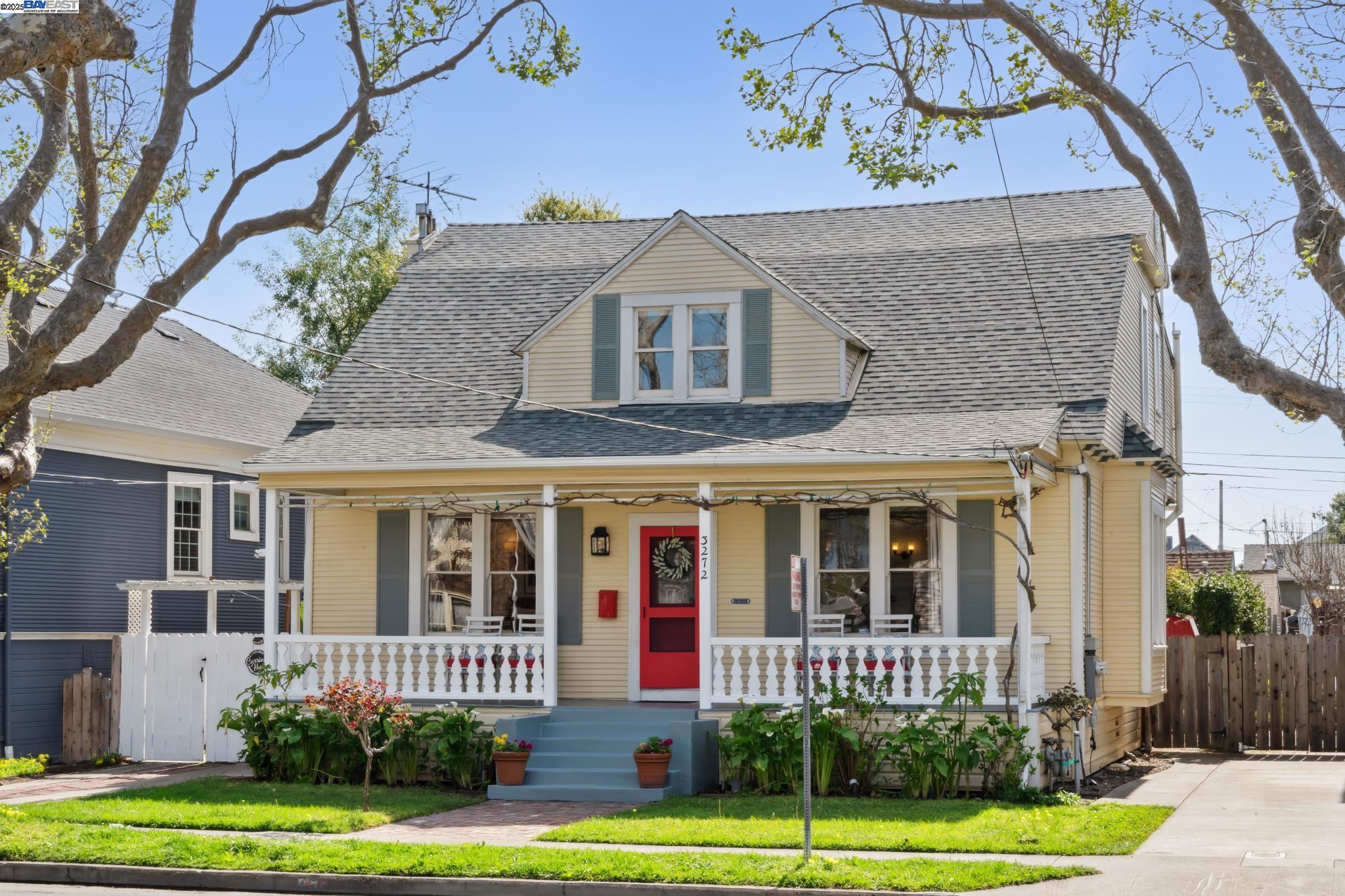 Detail Gallery Image 1 of 1 For 3272 Central Ave, Alameda,  CA 94501 - 5 Beds | 3/1 Baths