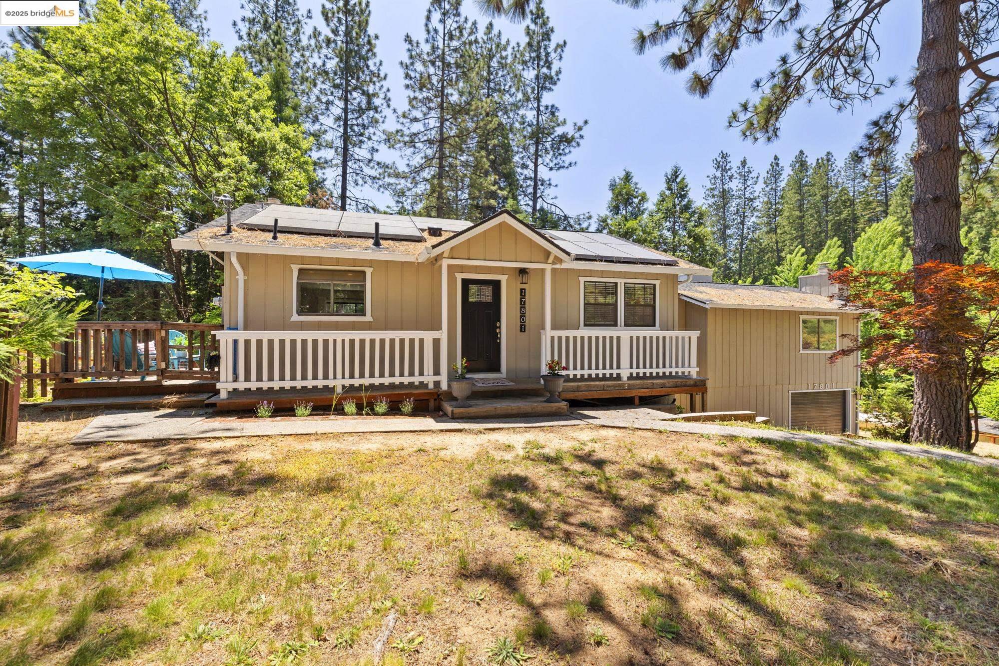 Detail Gallery Image 2 of 30 For 17801 Lark, Twain Harte,  CA 95383-9736 - 3 Beds | 2/1 Baths