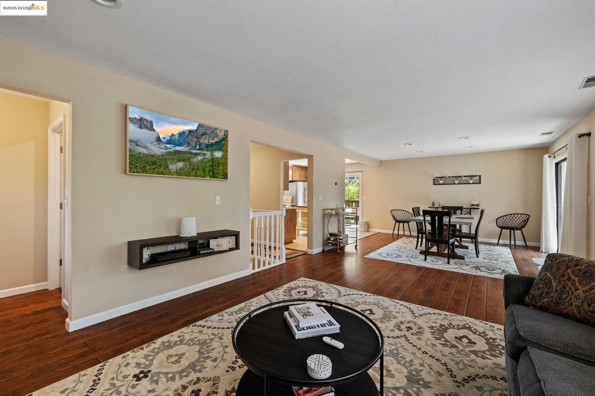 Detail Gallery Image 11 of 30 For 17801 Lark, Twain Harte,  CA 95383-9736 - 3 Beds | 2/1 Baths