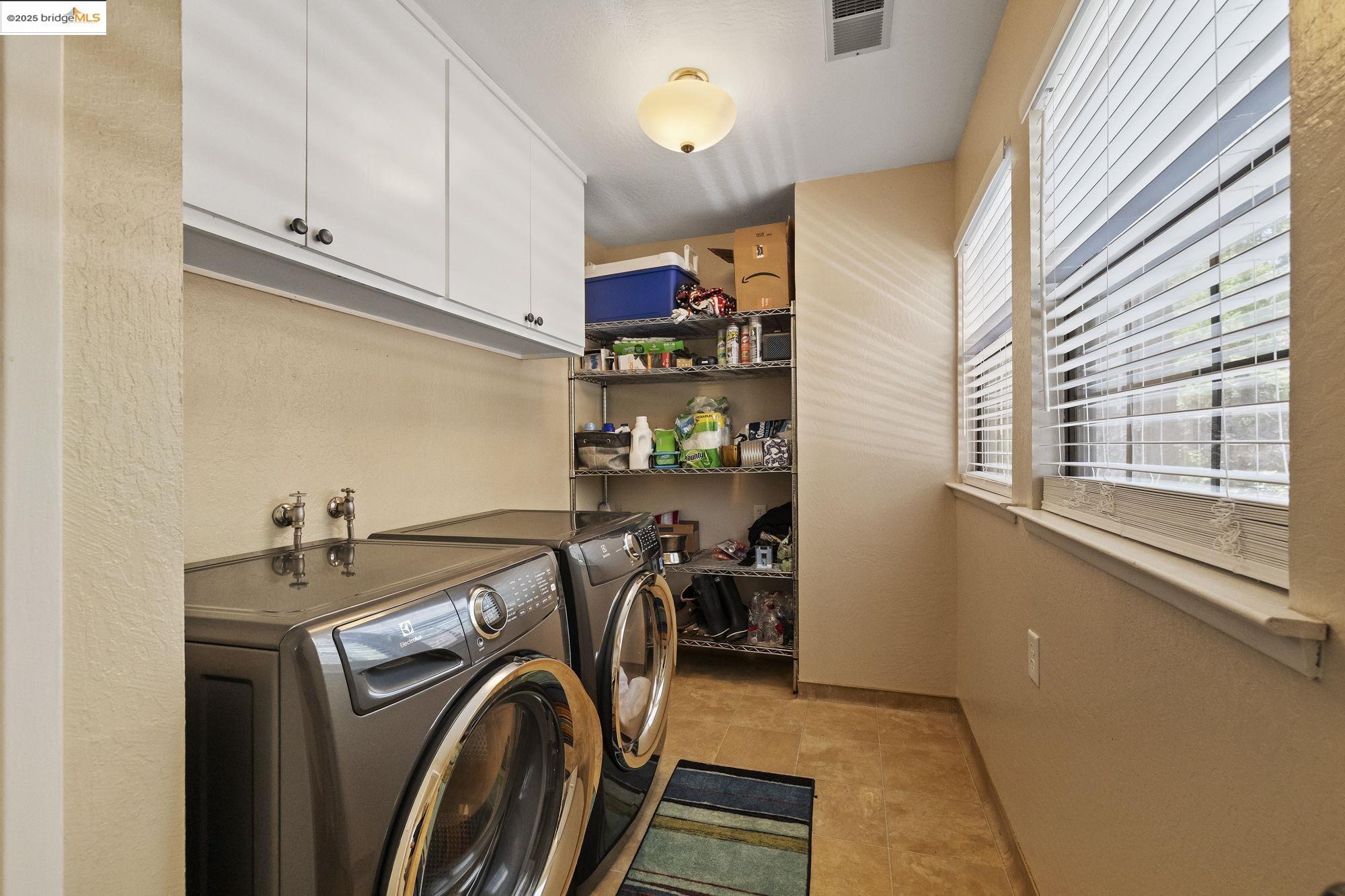 Detail Gallery Image 12 of 30 For 17801 Lark, Twain Harte,  CA 95383-9736 - 3 Beds | 2/1 Baths