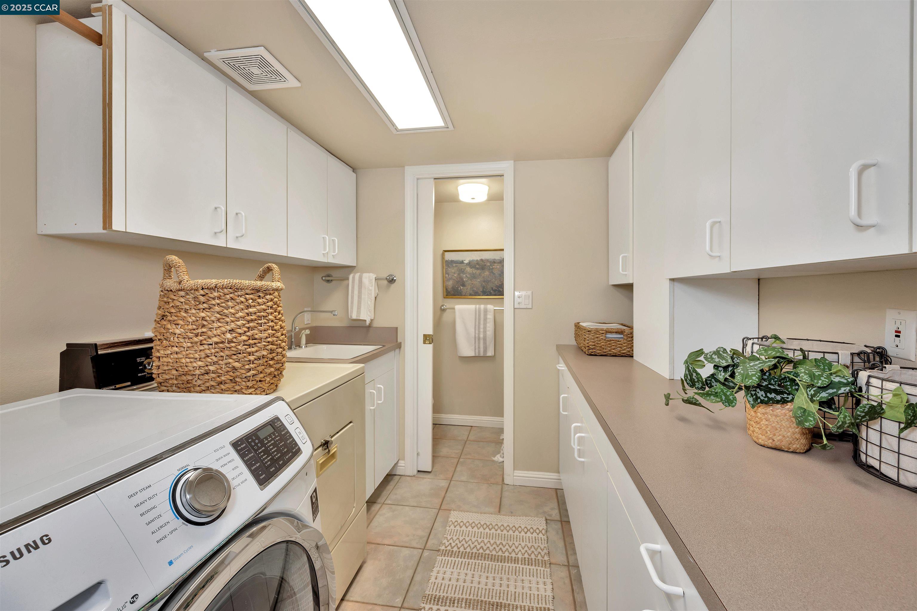 Detail Gallery Image 22 of 29 For 48 Sterling Way, Lafayette,  CA 94549 - 5 Beds | 4 Baths