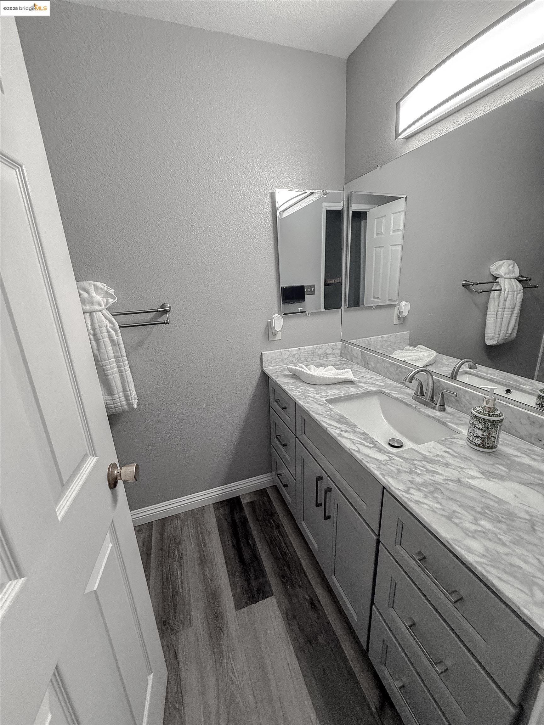 Detail Gallery Image 17 of 25 For 166 Norman Ct, Tracy,  CA 95376 - 5 Beds | 3 Baths