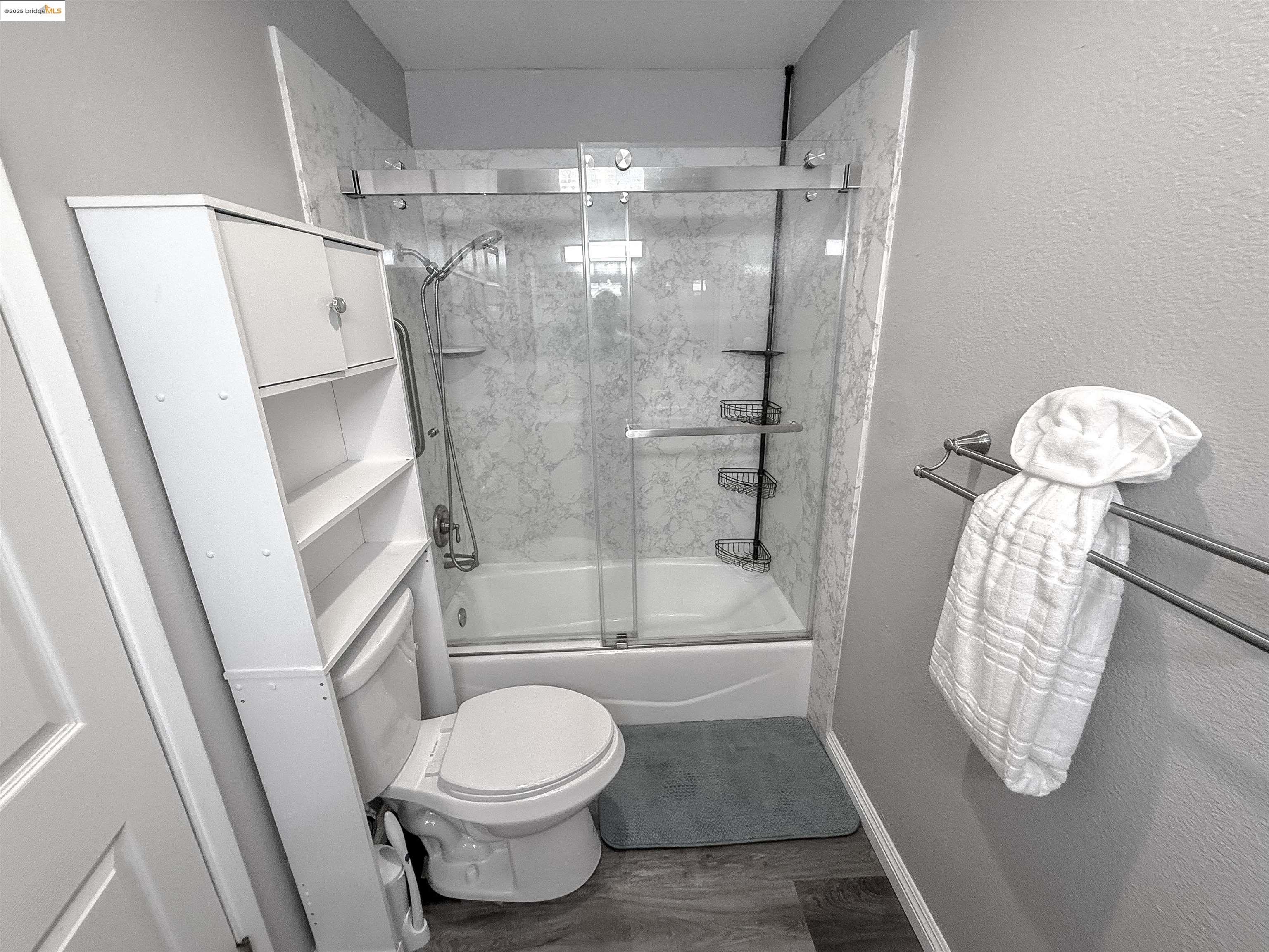 Detail Gallery Image 18 of 25 For 166 Norman Ct, Tracy,  CA 95376 - 5 Beds | 3 Baths