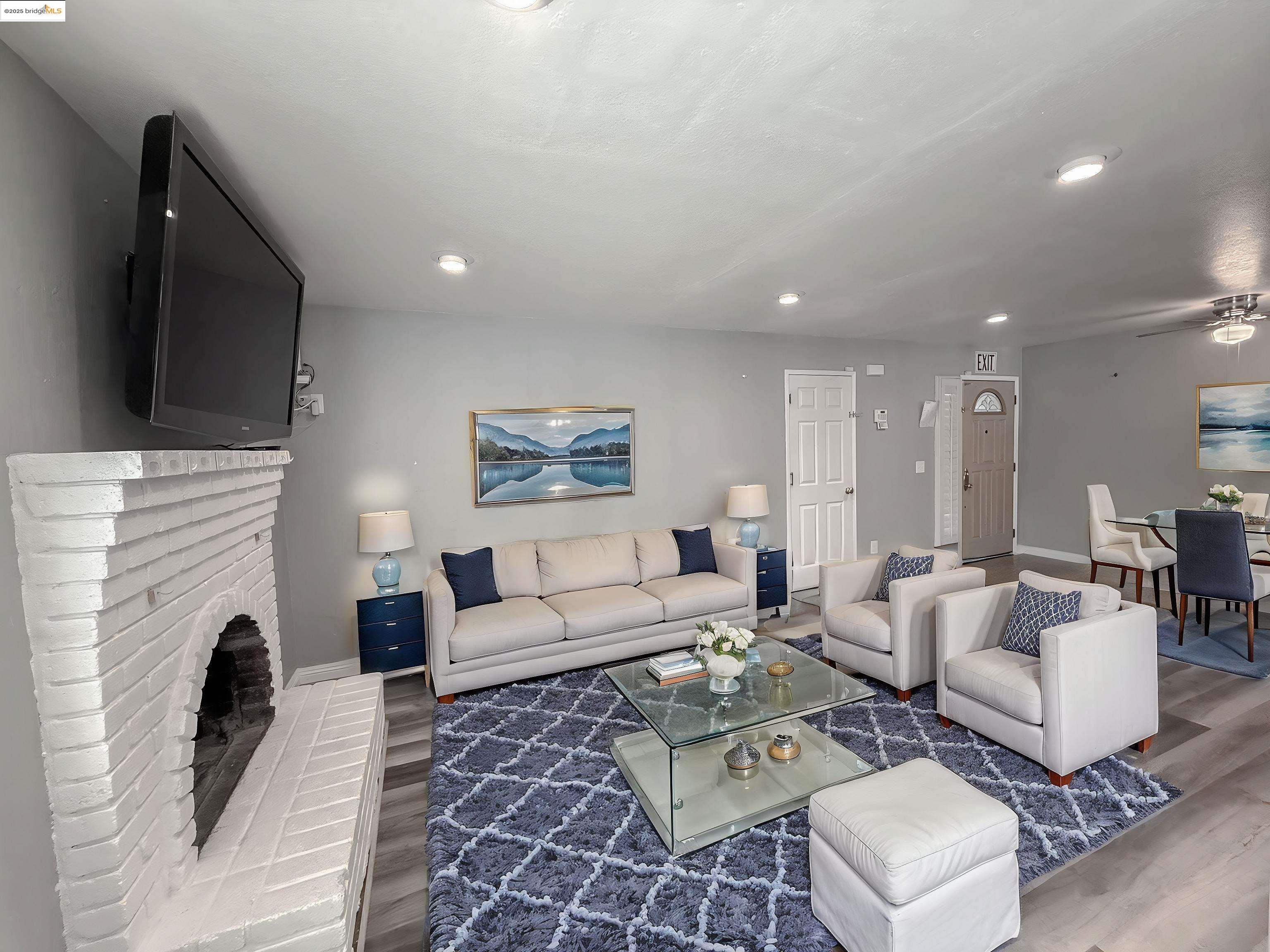 Detail Gallery Image 5 of 25 For 166 Norman Ct, Tracy,  CA 95376 - 5 Beds | 3 Baths