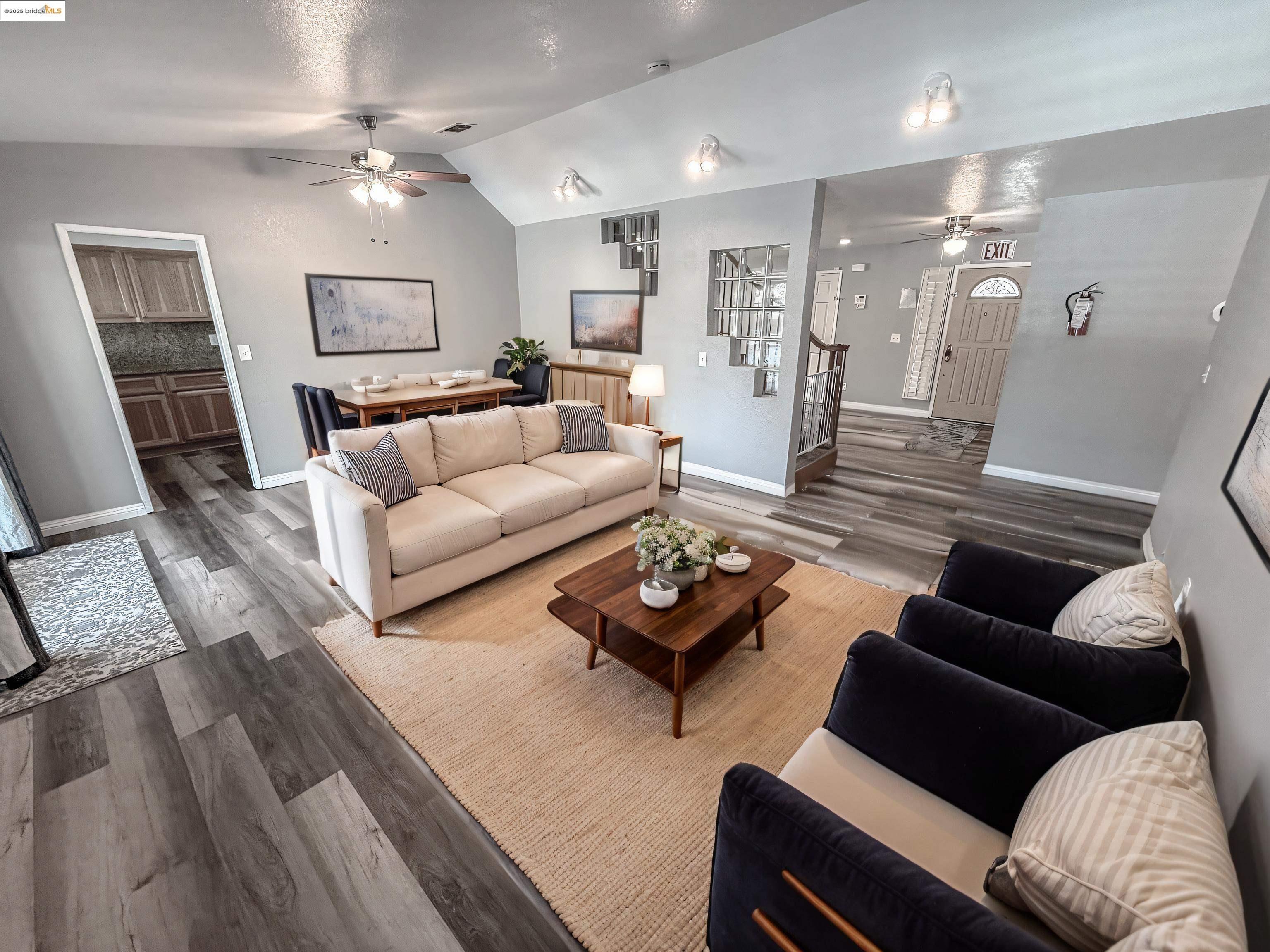 Detail Gallery Image 6 of 25 For 166 Norman Ct, Tracy,  CA 95376 - 5 Beds | 3 Baths