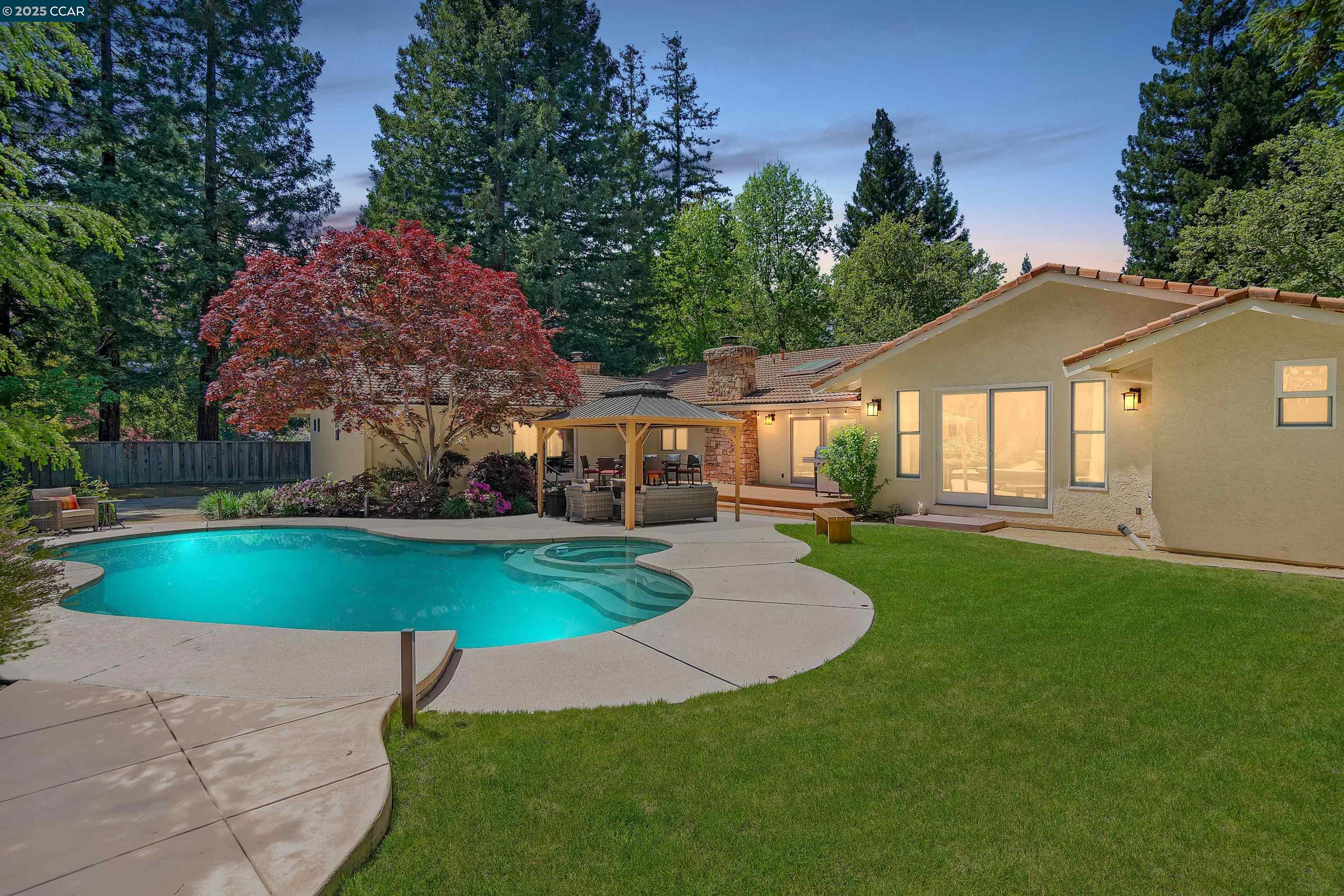 Detail Gallery Image 3 of 60 For 2142 Deer Oak Way, Danville,  CA 94506 - 5 Beds | 3/1 Baths
