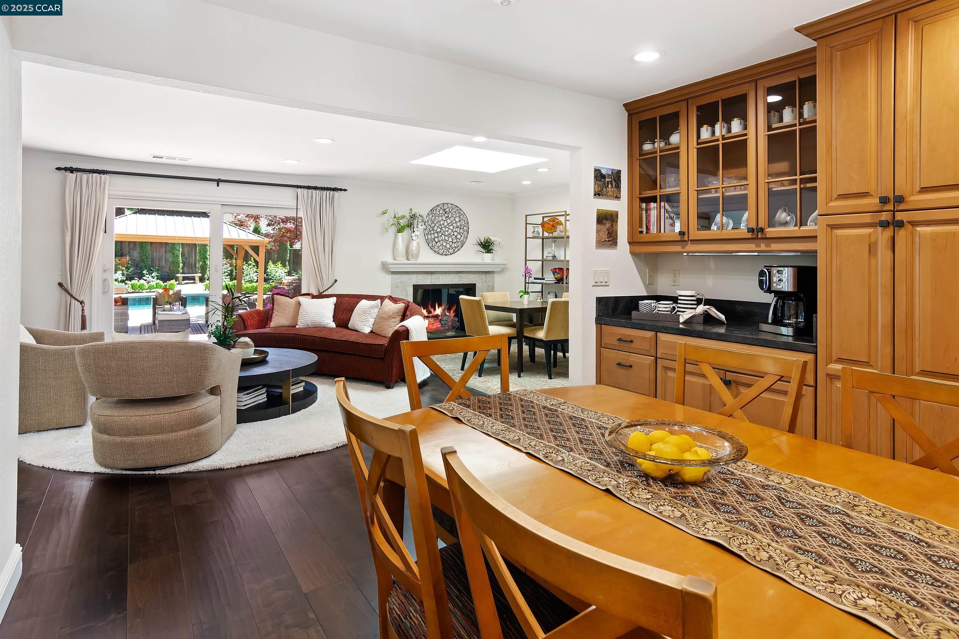 Detail Gallery Image 22 of 60 For 2142 Deer Oak Way, Danville,  CA 94506 - 5 Beds | 3/1 Baths