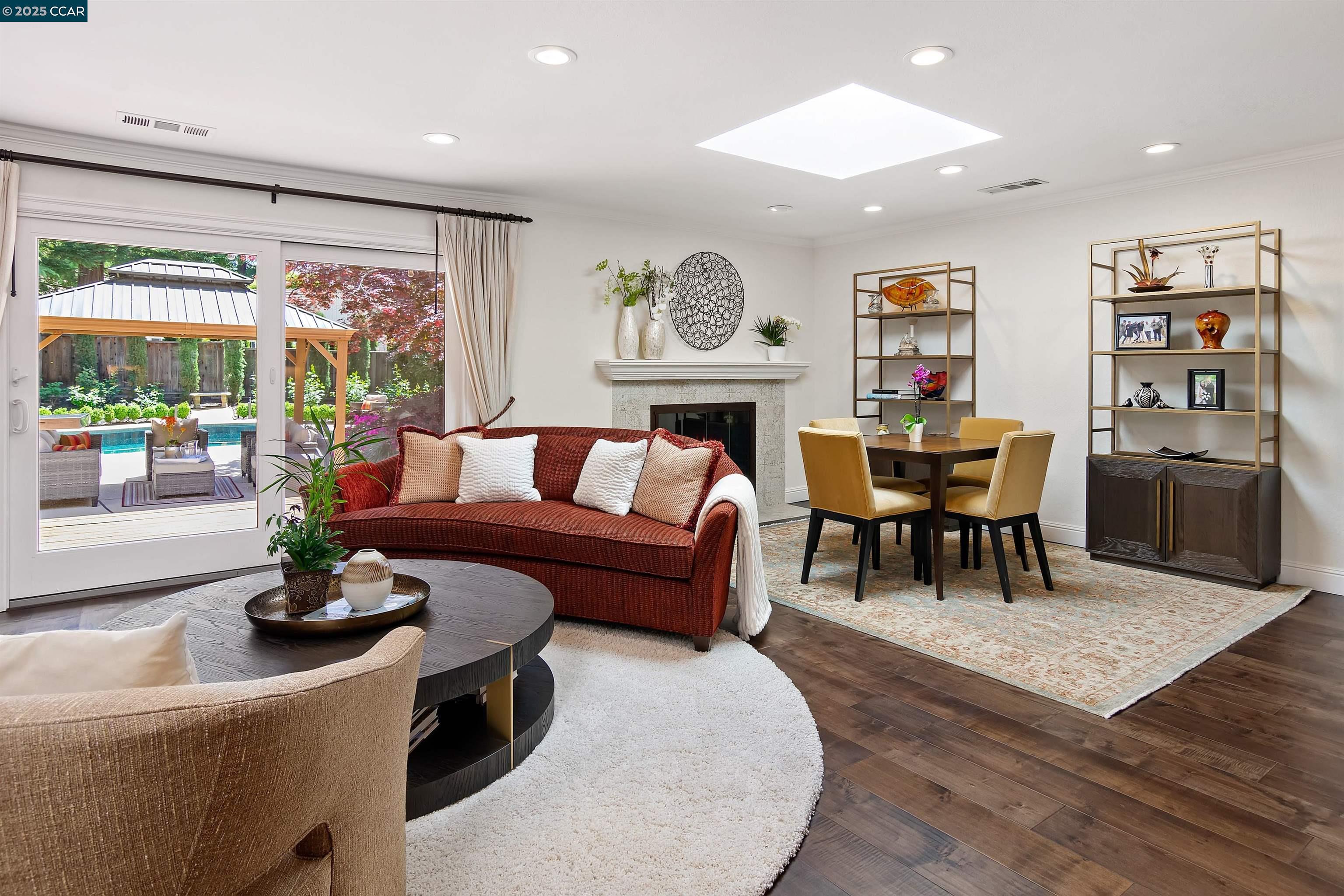 Detail Gallery Image 25 of 60 For 2142 Deer Oak Way, Danville,  CA 94506 - 5 Beds | 3/1 Baths