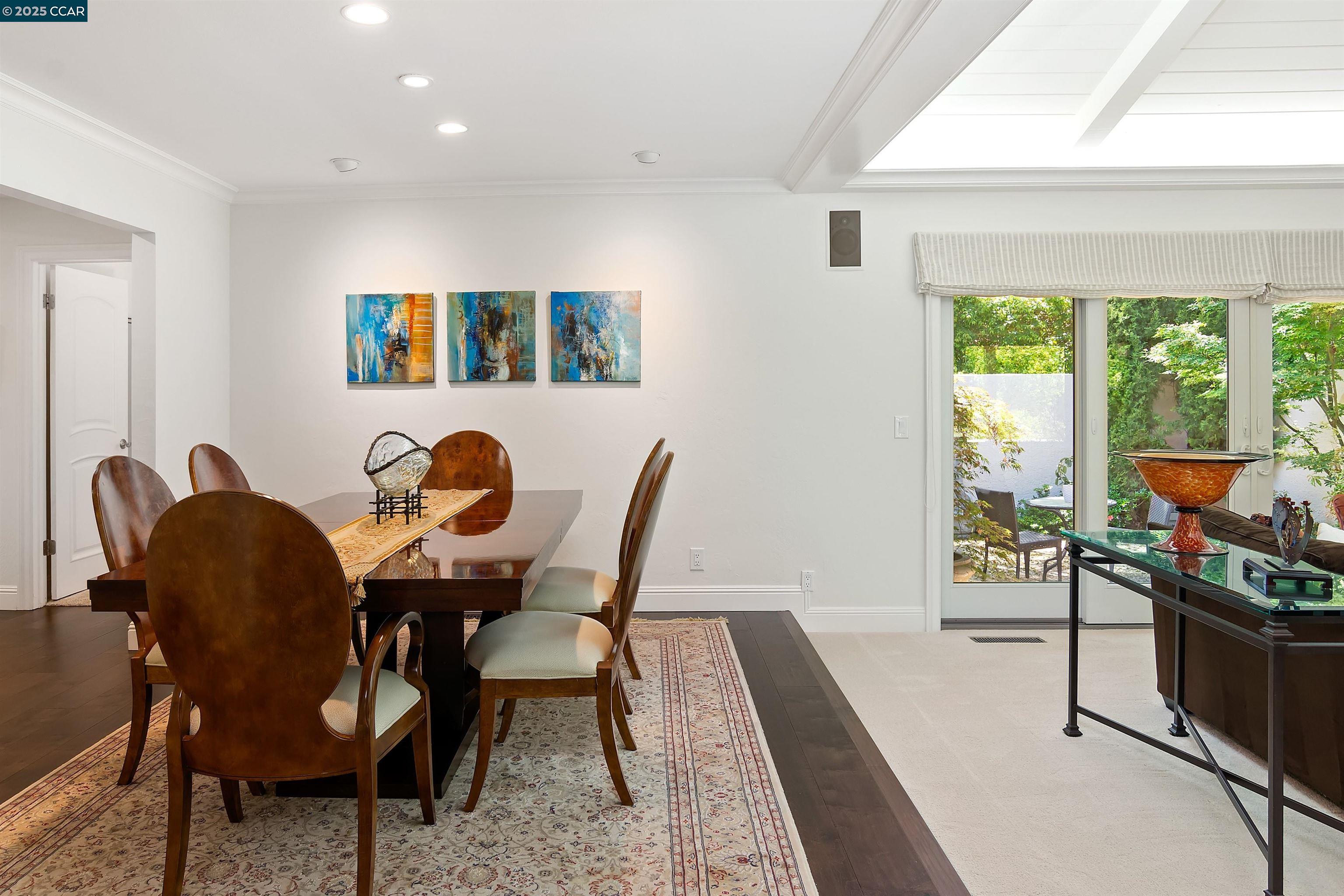 Detail Gallery Image 9 of 60 For 2142 Deer Oak Way, Danville,  CA 94506 - 5 Beds | 3/1 Baths