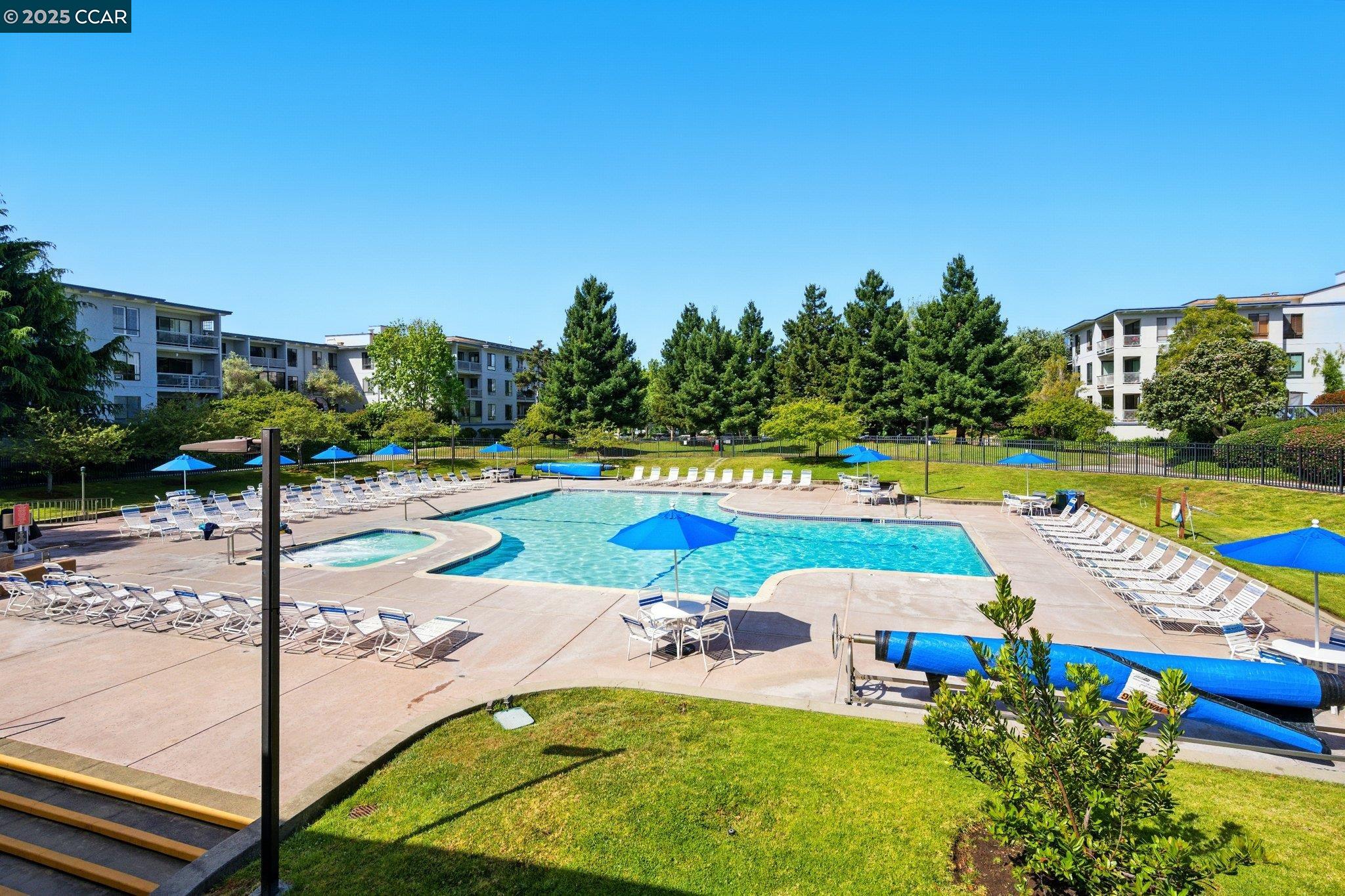 Detail Gallery Image 22 of 26 For 8 Captain Dr #E259,  Emeryville,  CA 94608 - 1 Beds | 1 Baths