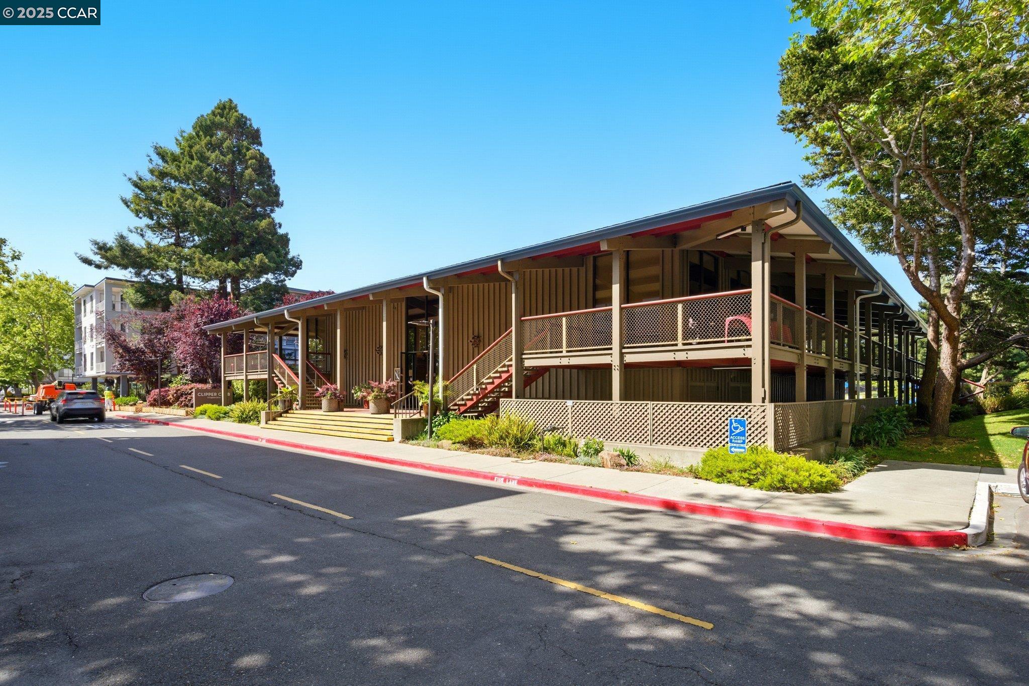 Detail Gallery Image 23 of 26 For 8 Captain Dr #E259,  Emeryville,  CA 94608 - 1 Beds | 1 Baths