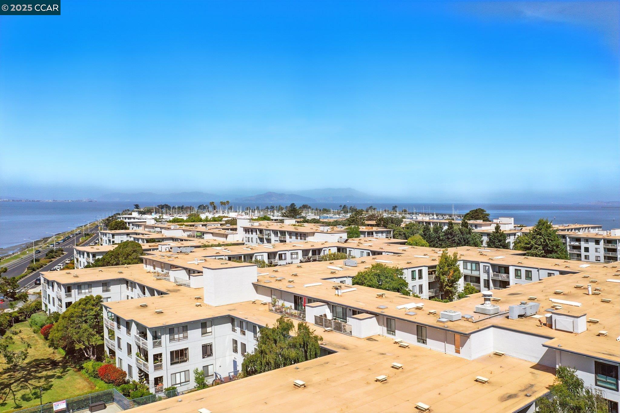 Detail Gallery Image 24 of 26 For 8 Captain Dr #E259,  Emeryville,  CA 94608 - 1 Beds | 1 Baths