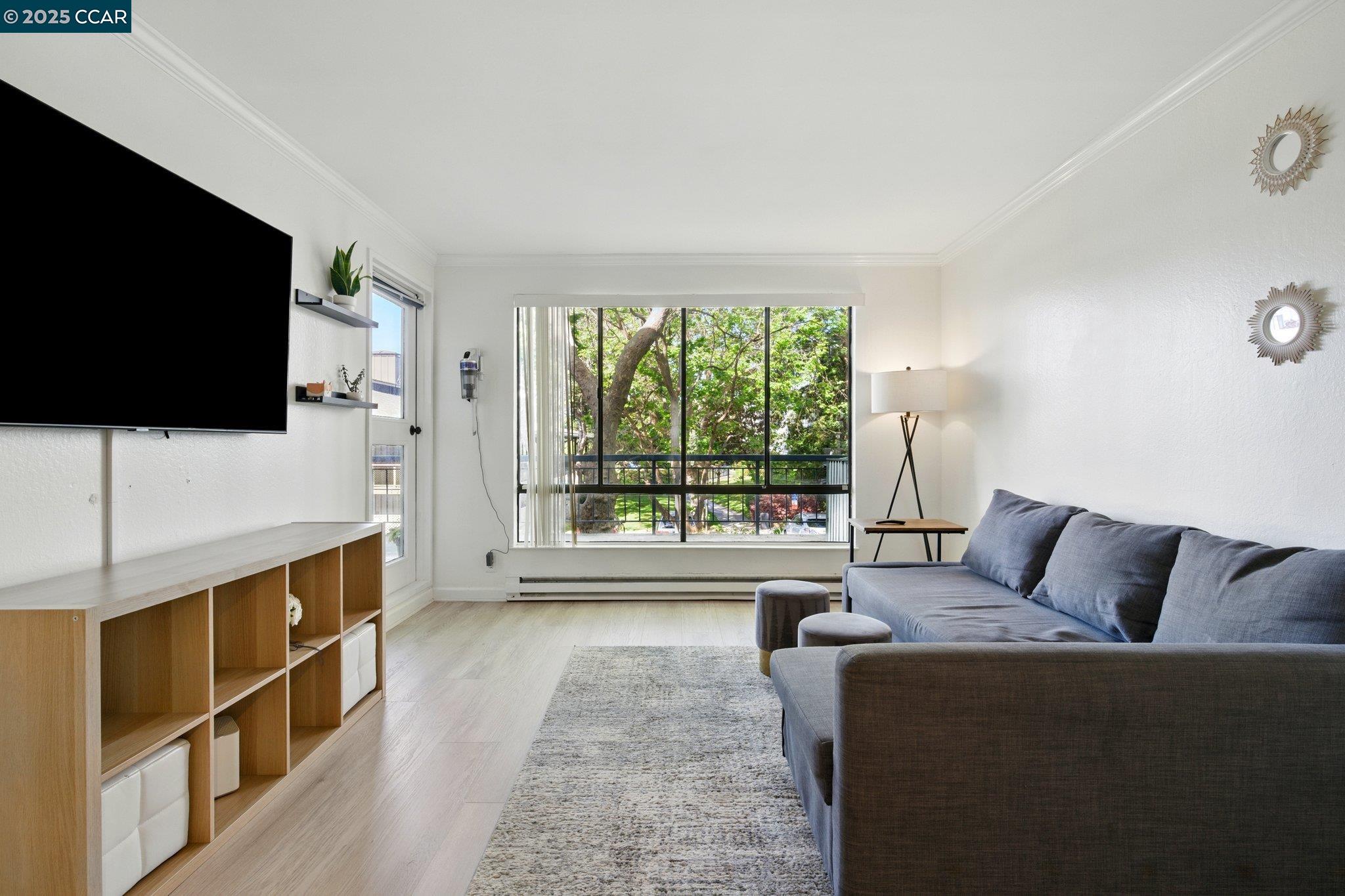Detail Gallery Image 5 of 26 For 8 Captain Dr #E259,  Emeryville,  CA 94608 - 1 Beds | 1 Baths