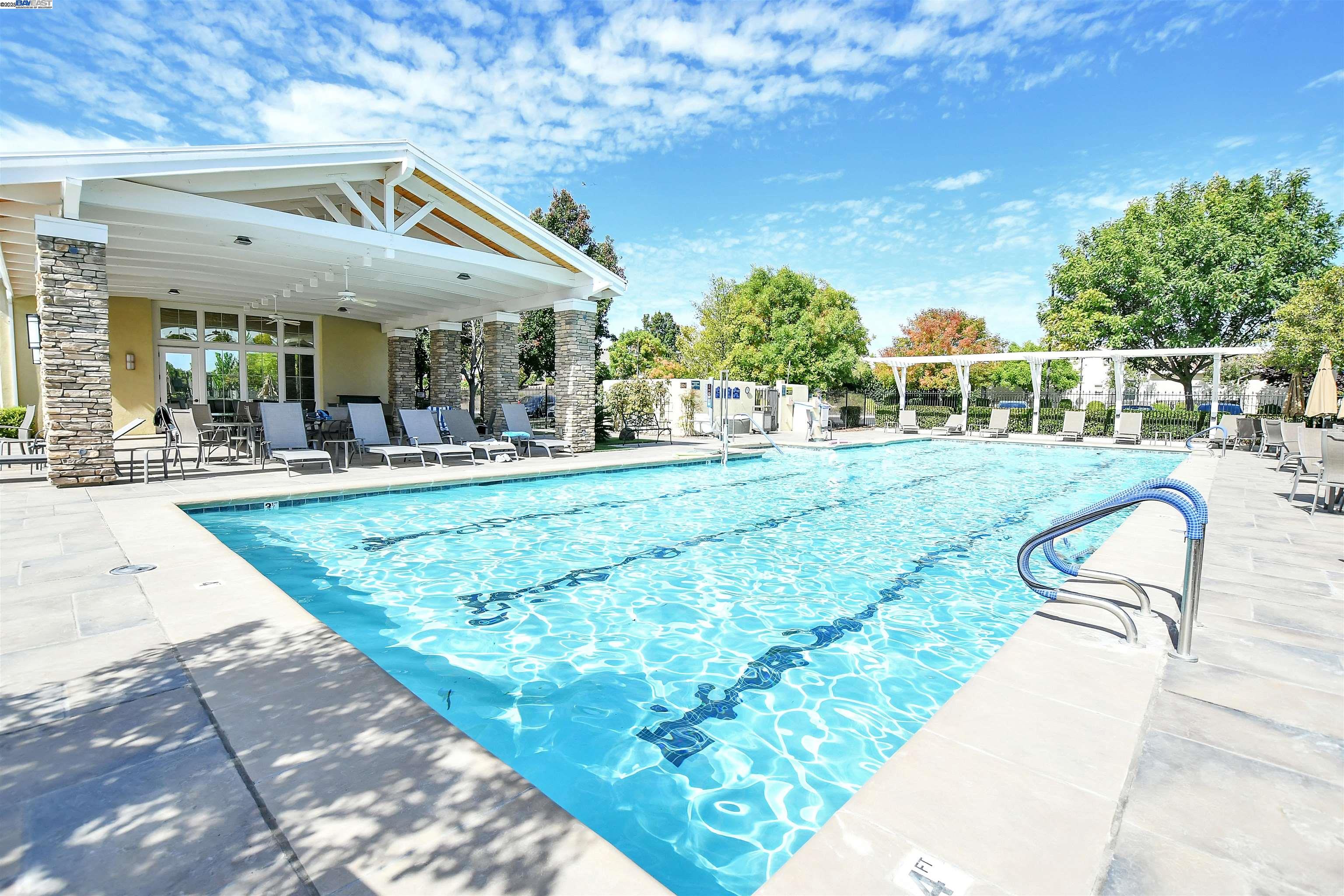 Detail Gallery Image 26 of 32 For 989 Centennial Dr, Brentwood,  CA 94513 - 2 Beds | 2 Baths