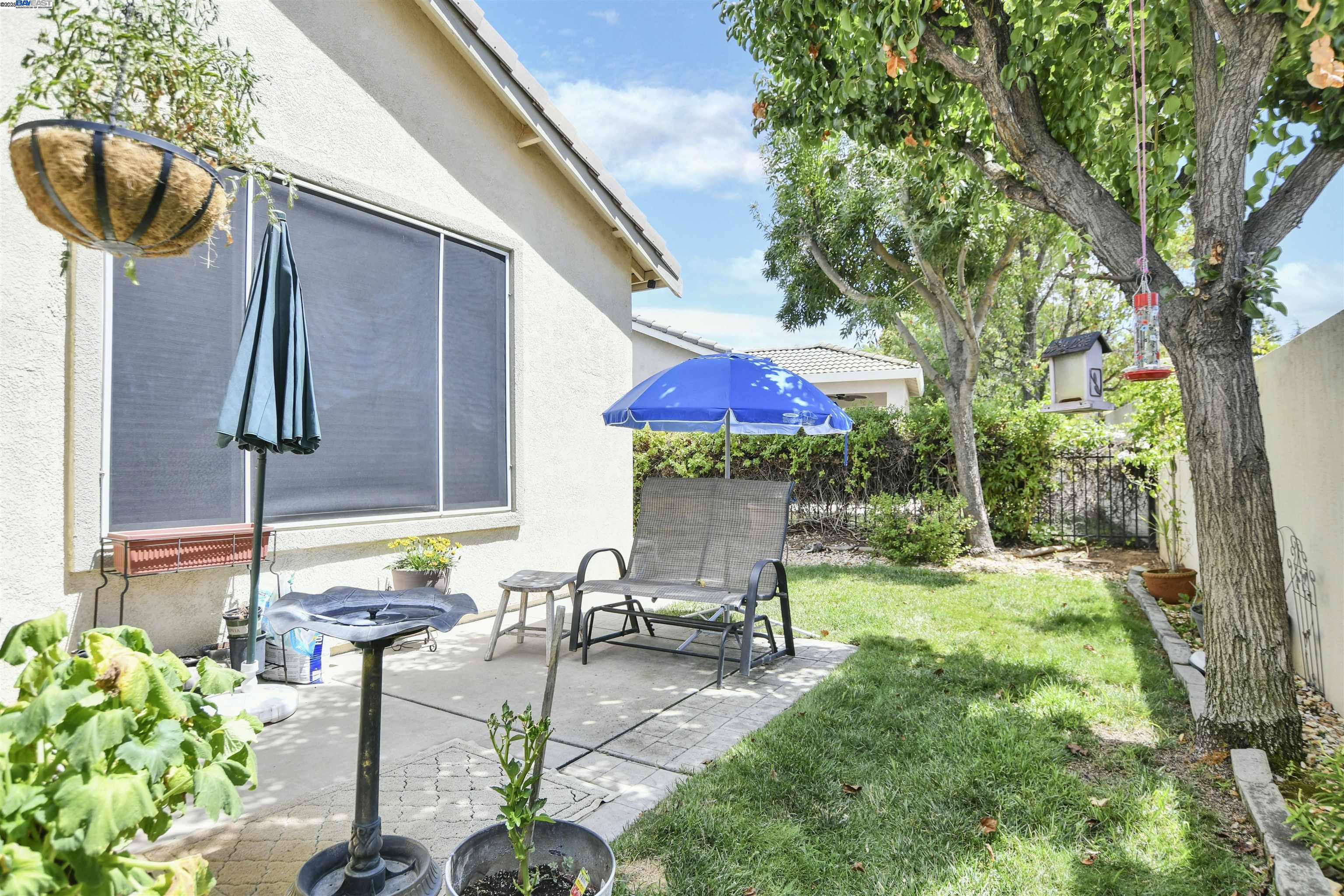 Detail Gallery Image 4 of 32 For 989 Centennial Dr, Brentwood,  CA 94513 - 2 Beds | 2 Baths