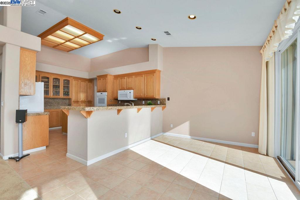 Detail Gallery Image 11 of 41 For 2015 Newport Dr, Discovery Bay,  CA 94505 - 3 Beds | 2 Baths