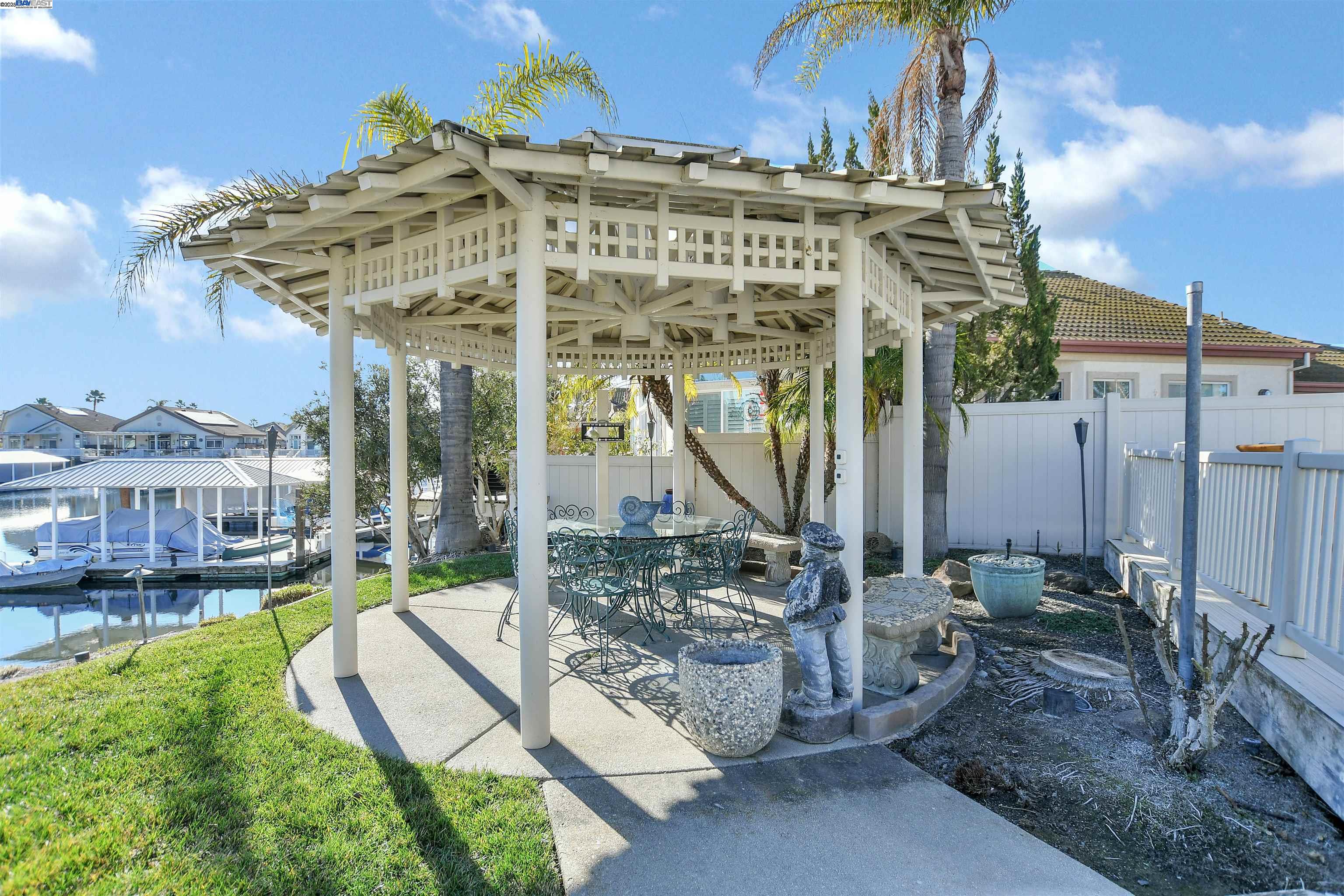 Detail Gallery Image 30 of 41 For 2015 Newport Dr, Discovery Bay,  CA 94505 - 3 Beds | 2 Baths