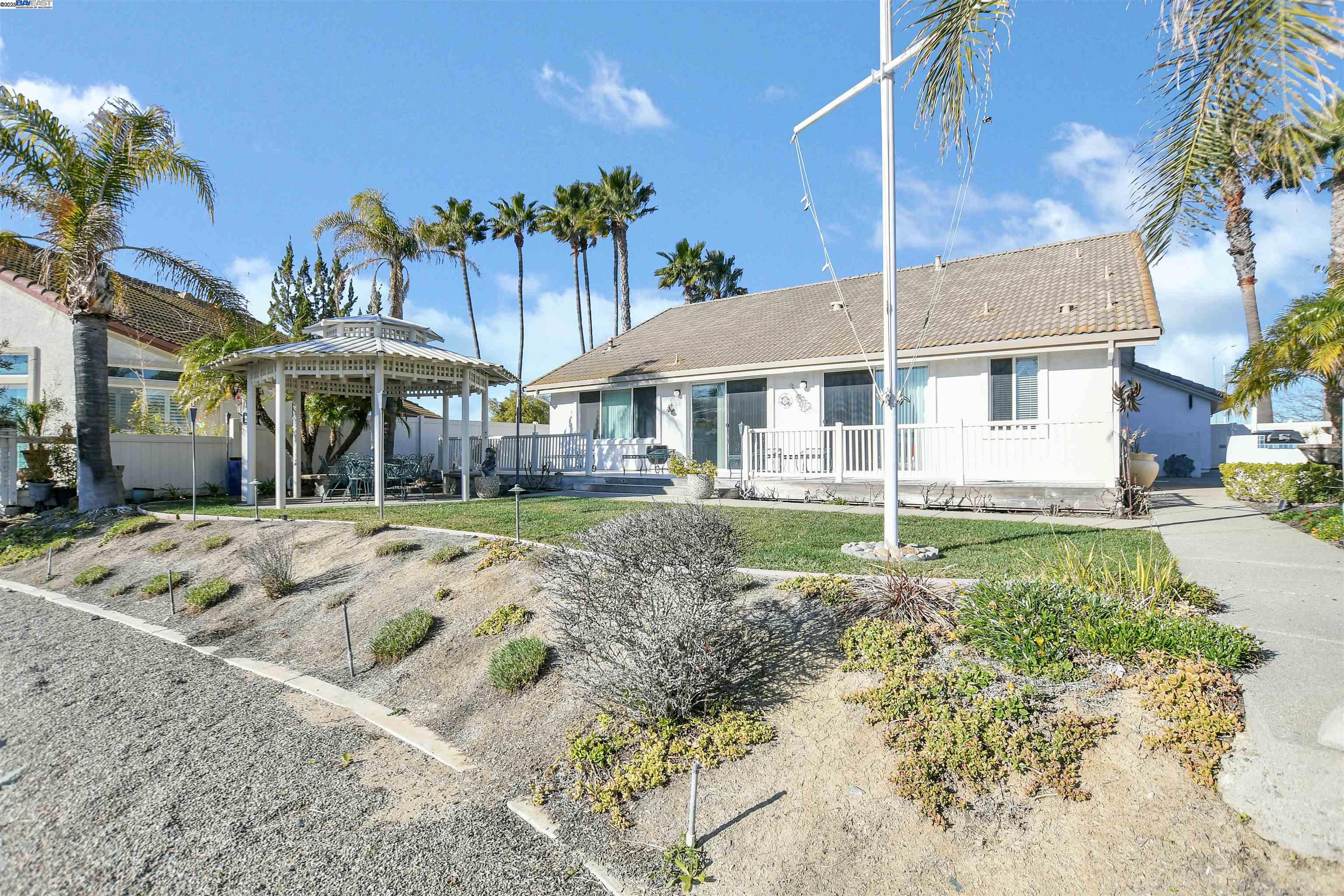 Detail Gallery Image 31 of 41 For 2015 Newport Dr, Discovery Bay,  CA 94505 - 3 Beds | 2 Baths