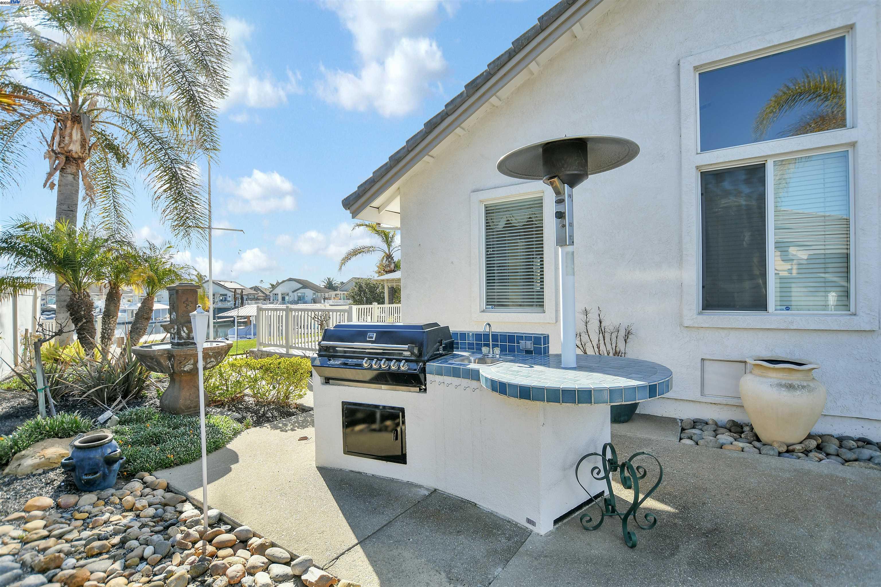 Detail Gallery Image 32 of 41 For 2015 Newport Dr, Discovery Bay,  CA 94505 - 3 Beds | 2 Baths