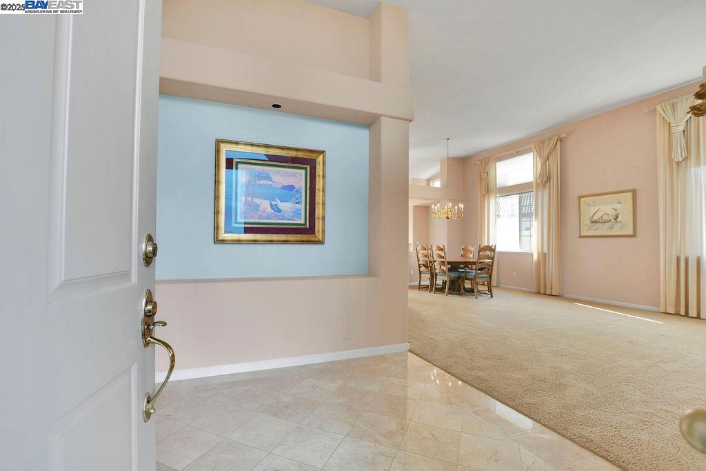 Detail Gallery Image 5 of 41 For 2015 Newport Dr, Discovery Bay,  CA 94505 - 3 Beds | 2 Baths