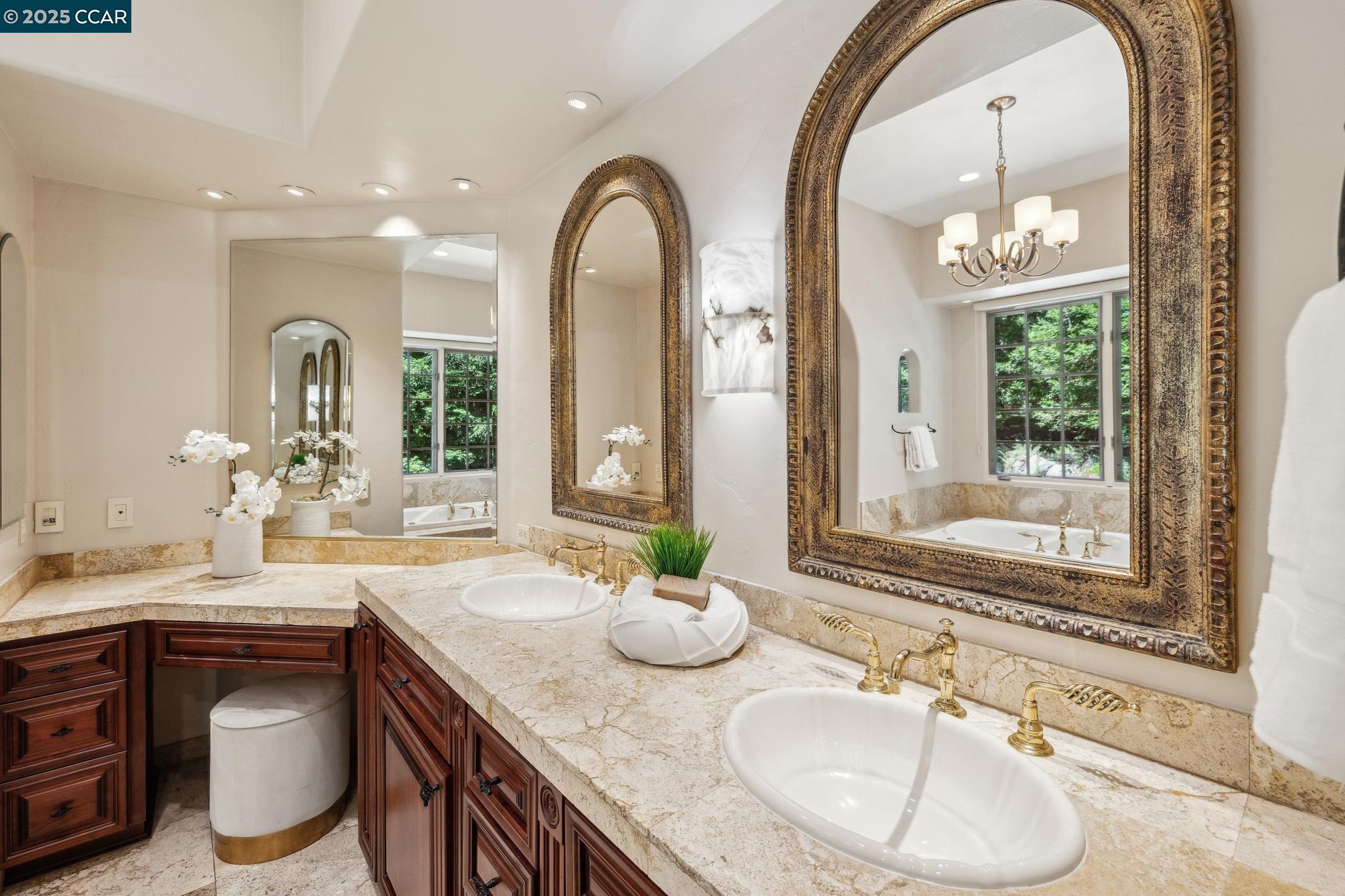 Detail Gallery Image 30 of 60 For 3711 Northgate Woods Court, Walnut Creek,  CA 94598 - 5 Beds | 3/2 Baths
