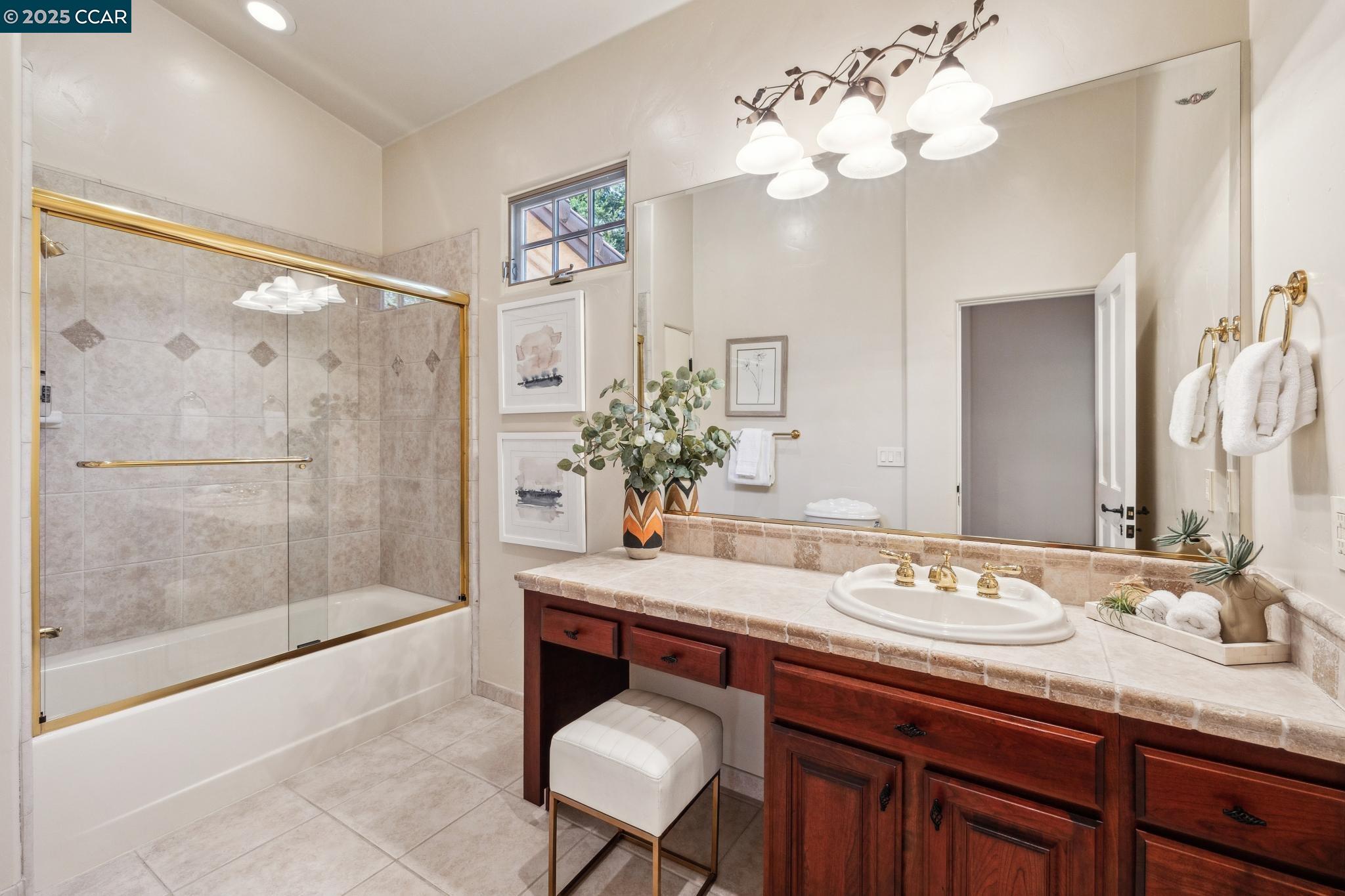 Detail Gallery Image 44 of 60 For 3711 Northgate Woods Court, Walnut Creek,  CA 94598 - 5 Beds | 3/2 Baths