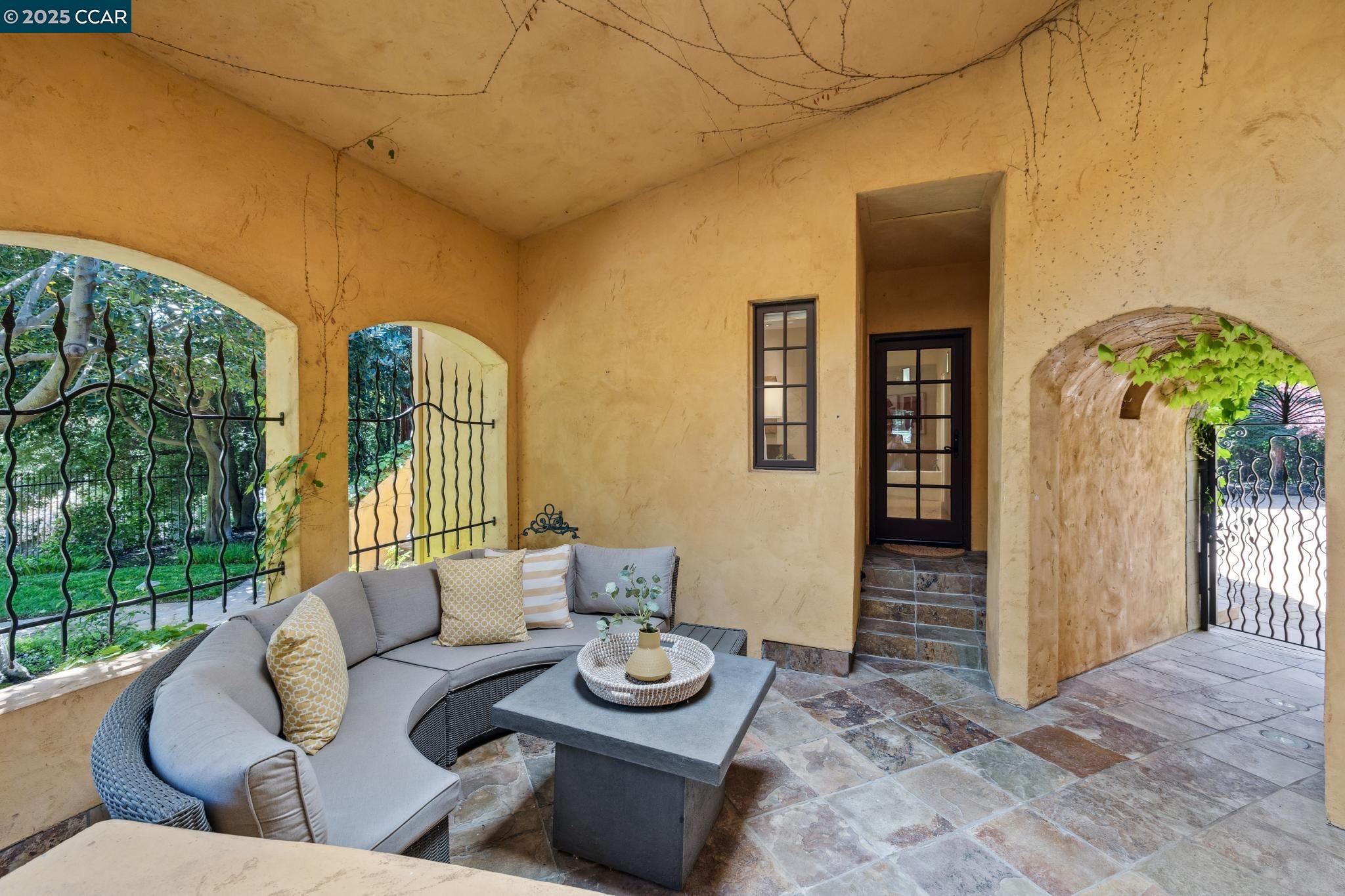 Detail Gallery Image 46 of 60 For 3711 Northgate Woods Court, Walnut Creek,  CA 94598 - 5 Beds | 3/2 Baths