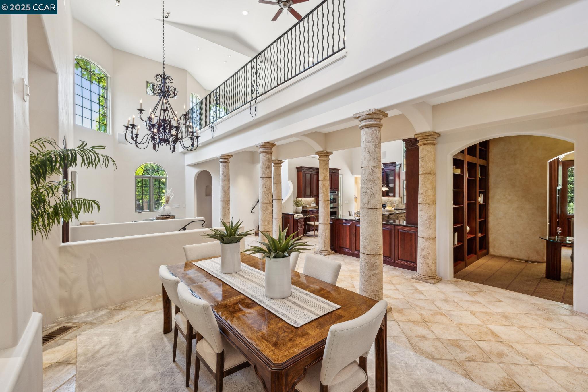Detail Gallery Image 9 of 60 For 3711 Northgate Woods Court, Walnut Creek,  CA 94598 - 5 Beds | 3/2 Baths