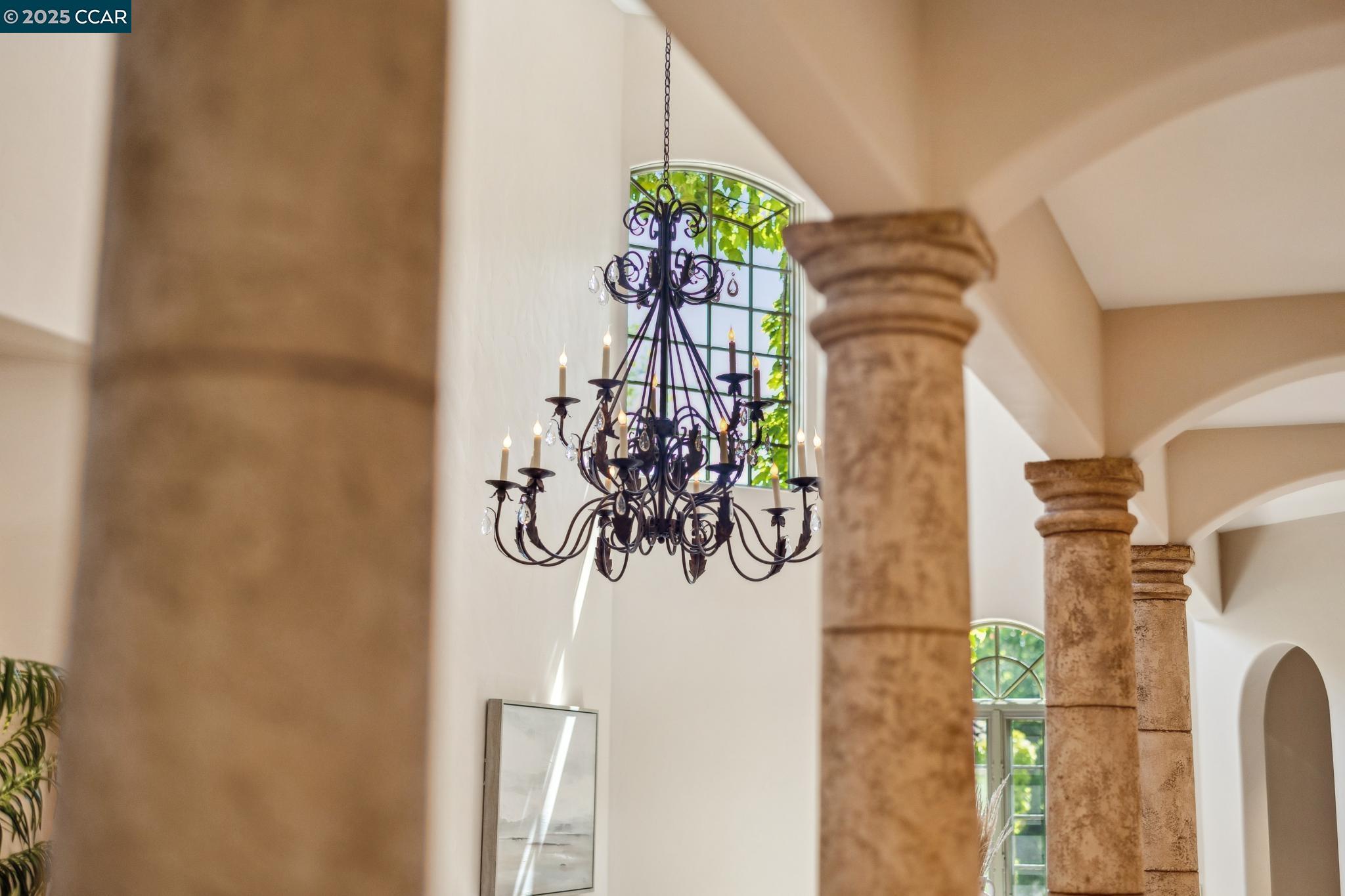 Detail Gallery Image 10 of 60 For 3711 Northgate Woods Court, Walnut Creek,  CA 94598 - 5 Beds | 3/2 Baths