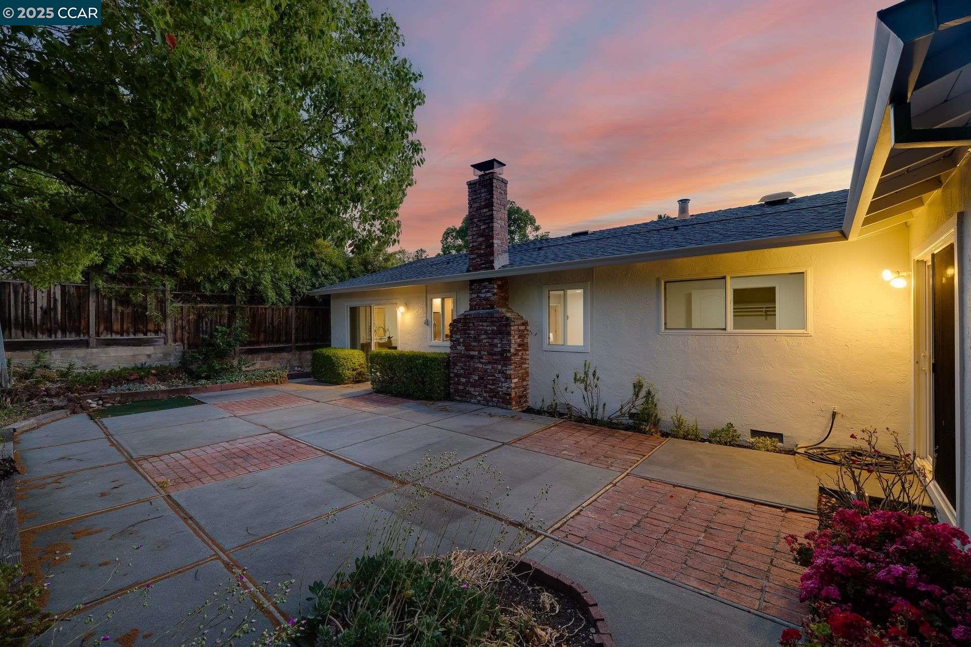 Detail Gallery Image 26 of 32 For 27 Alden Court, Walnut Creek,  CA 94598 - 4 Beds | 2 Baths