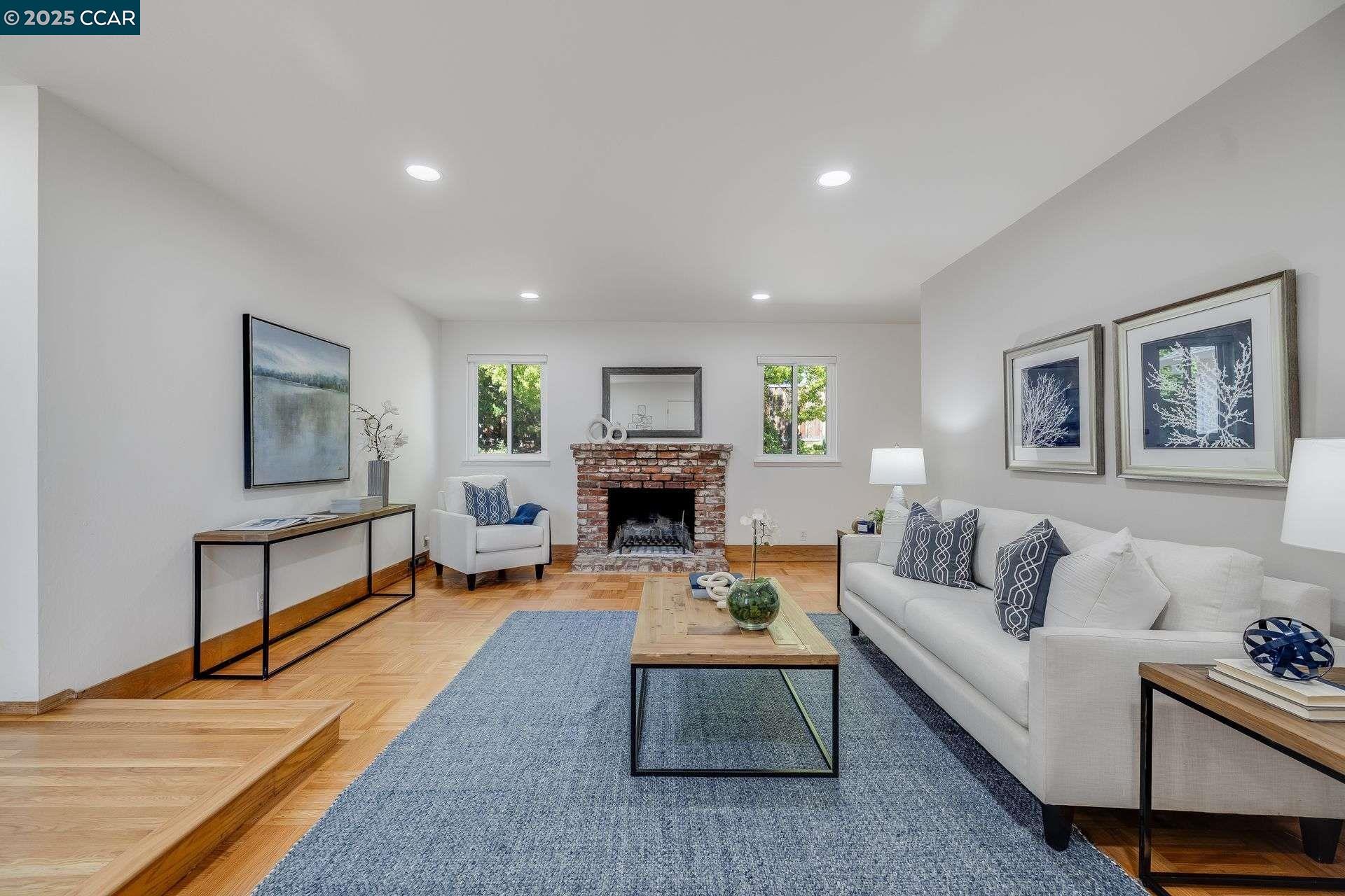 Detail Gallery Image 8 of 32 For 27 Alden Court, Walnut Creek,  CA 94598 - 4 Beds | 2 Baths