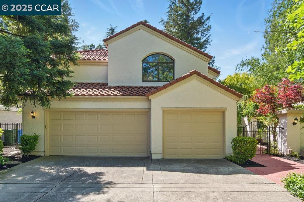 Detail Gallery Image 1 of 45 For 3094 Deer Meadow, Danville,  CA 94506-2135 - 4 Beds | 3 Baths