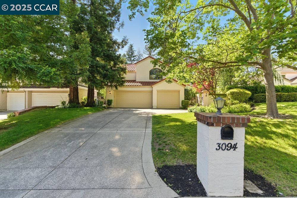 Detail Gallery Image 2 of 45 For 3094 Deer Meadow, Danville,  CA 94506-2135 - 4 Beds | 3 Baths