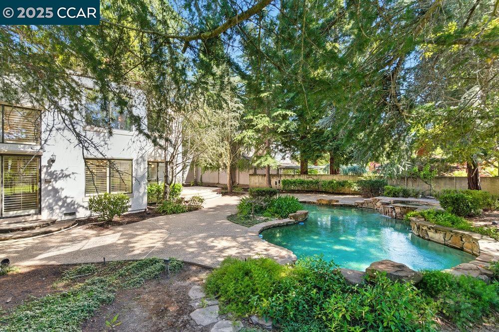 Detail Gallery Image 36 of 45 For 3094 Deer Meadow, Danville,  CA 94506-2135 - 4 Beds | 3 Baths