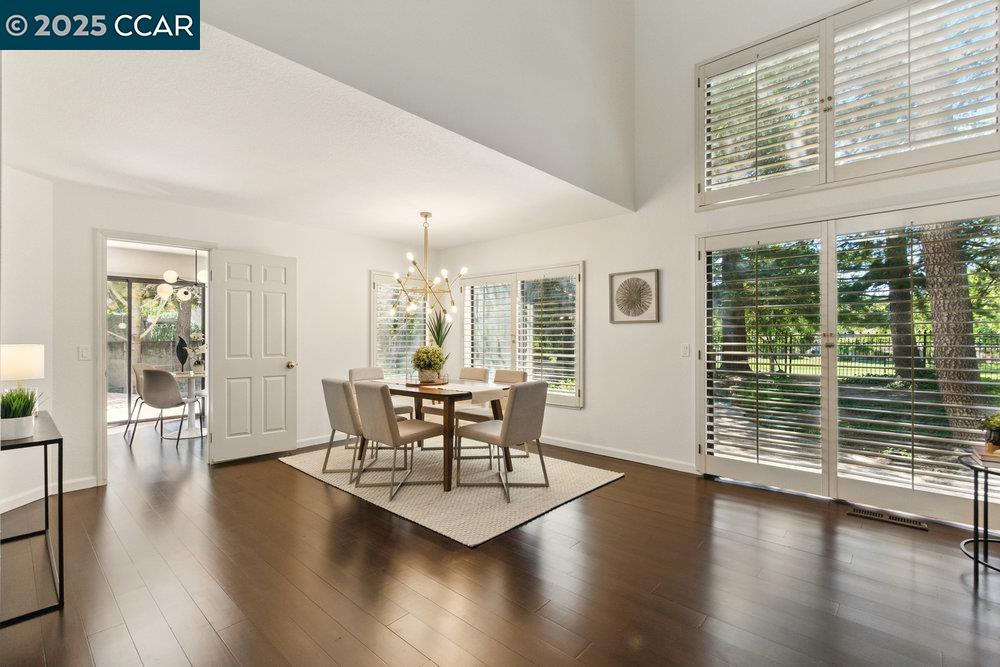 Detail Gallery Image 9 of 45 For 3094 Deer Meadow, Danville,  CA 94506-2135 - 4 Beds | 3 Baths