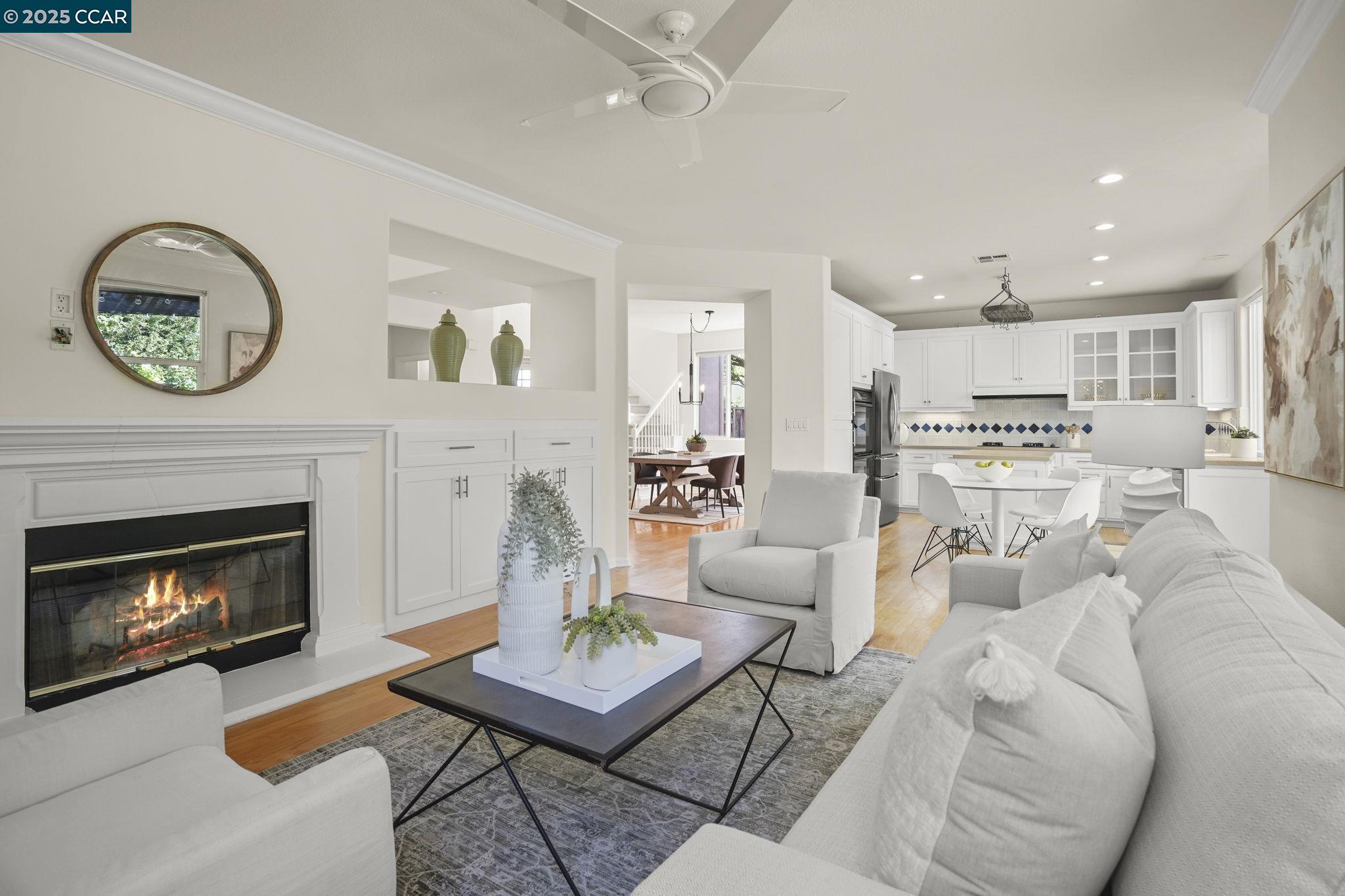 Detail Gallery Image 9 of 33 For 433 Iron Hill St, Pleasant Hill,  CA 94523 - 4 Beds | 2/1 Baths