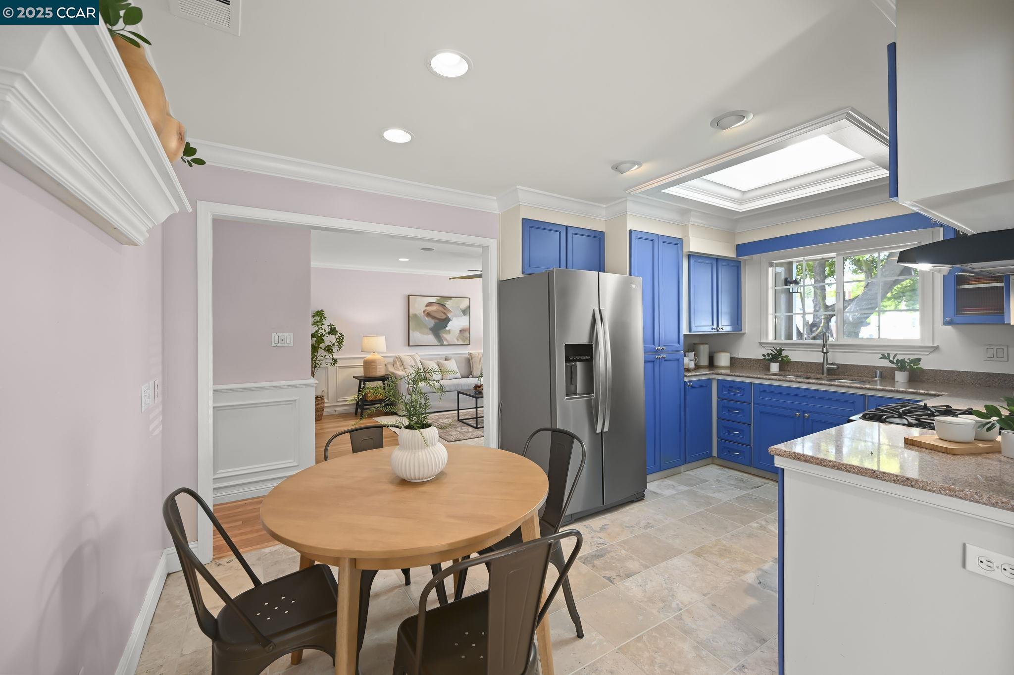 Detail Gallery Image 15 of 59 For 427 Dale Rd, Martinez,  CA 94553 - 3 Beds | 2 Baths
