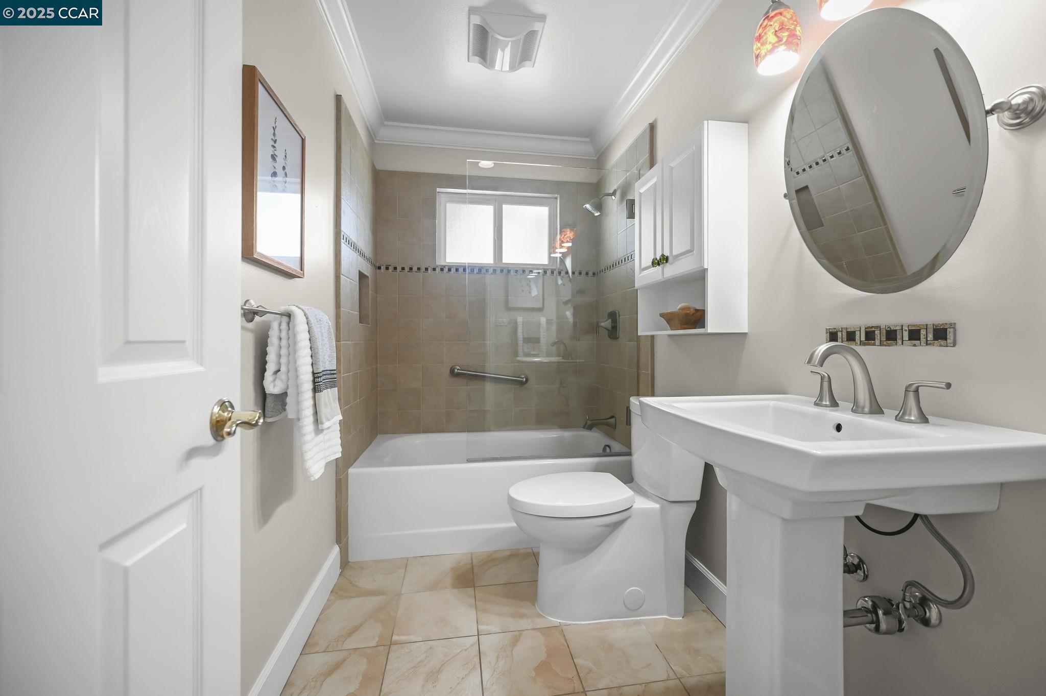 Detail Gallery Image 22 of 59 For 427 Dale Rd, Martinez,  CA 94553 - 3 Beds | 2 Baths