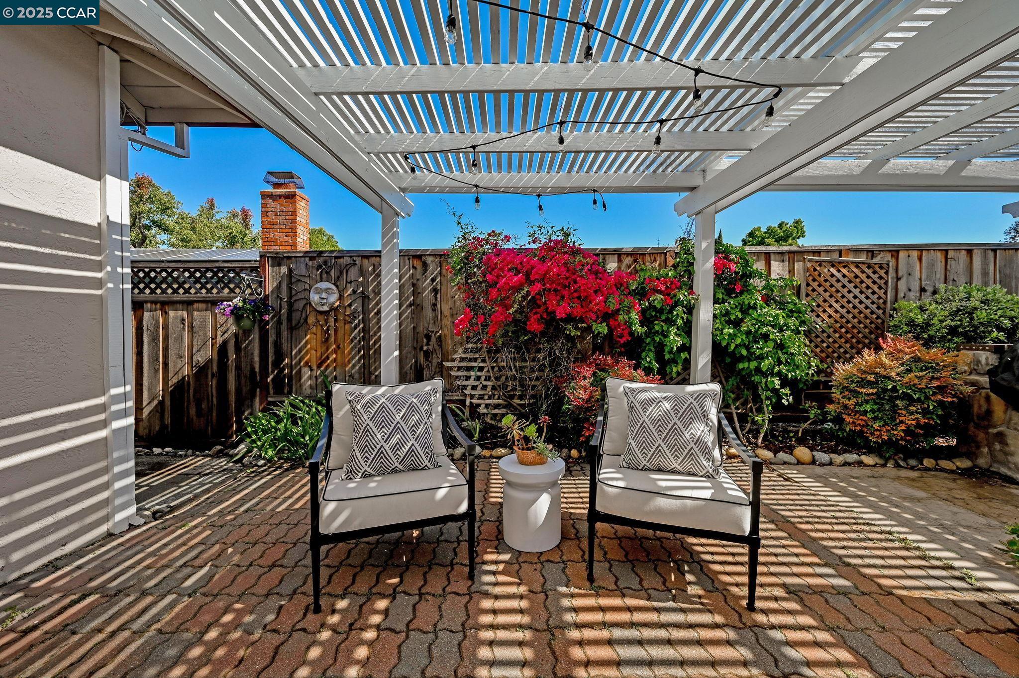 Detail Gallery Image 32 of 59 For 427 Dale Rd, Martinez,  CA 94553 - 3 Beds | 2 Baths