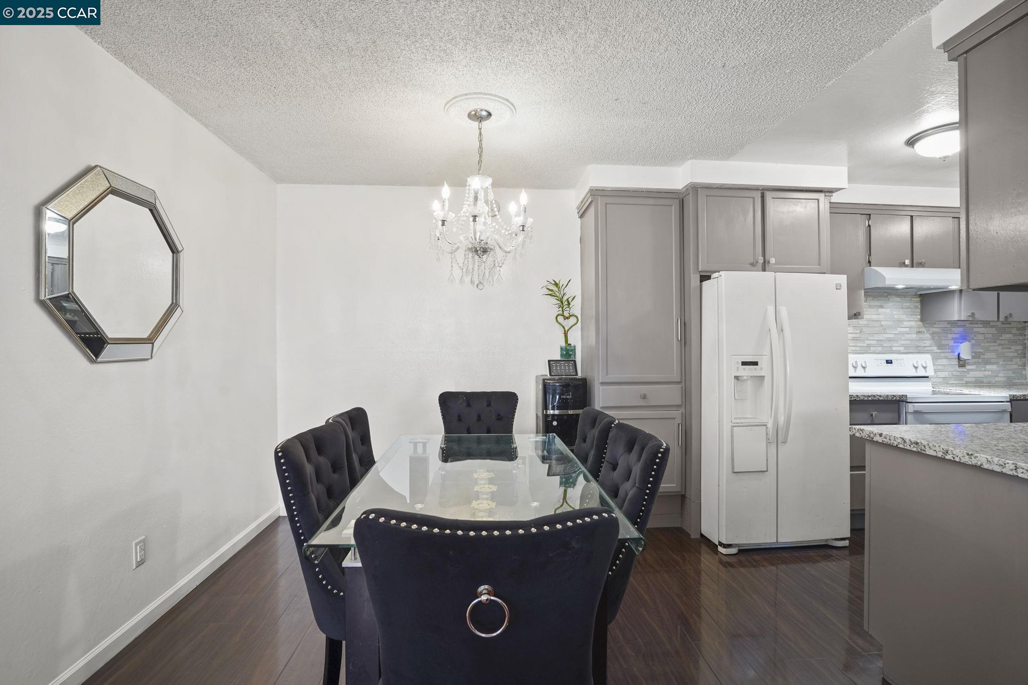 Detail Gallery Image 7 of 31 For 244 E Trident Dr, Pittsburg,  CA 94565 - 4 Beds | 2 Baths