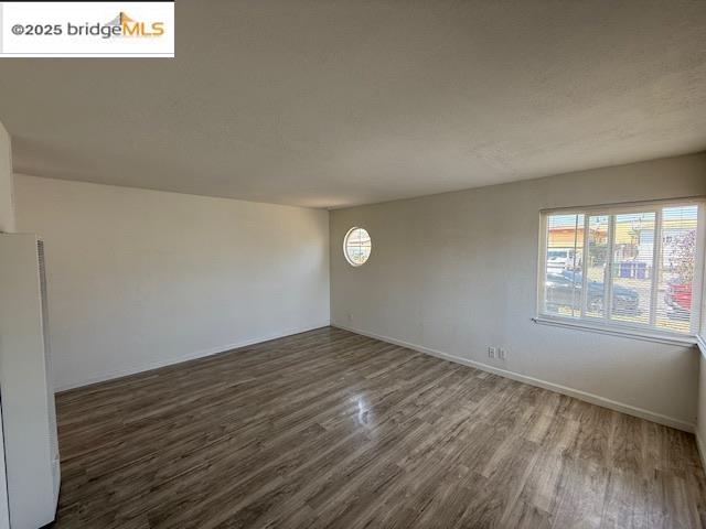 Detail Gallery Image 9 of 21 For 301 S 24th St, Richmond,  CA 94804 - 2 Beds | 1 Baths