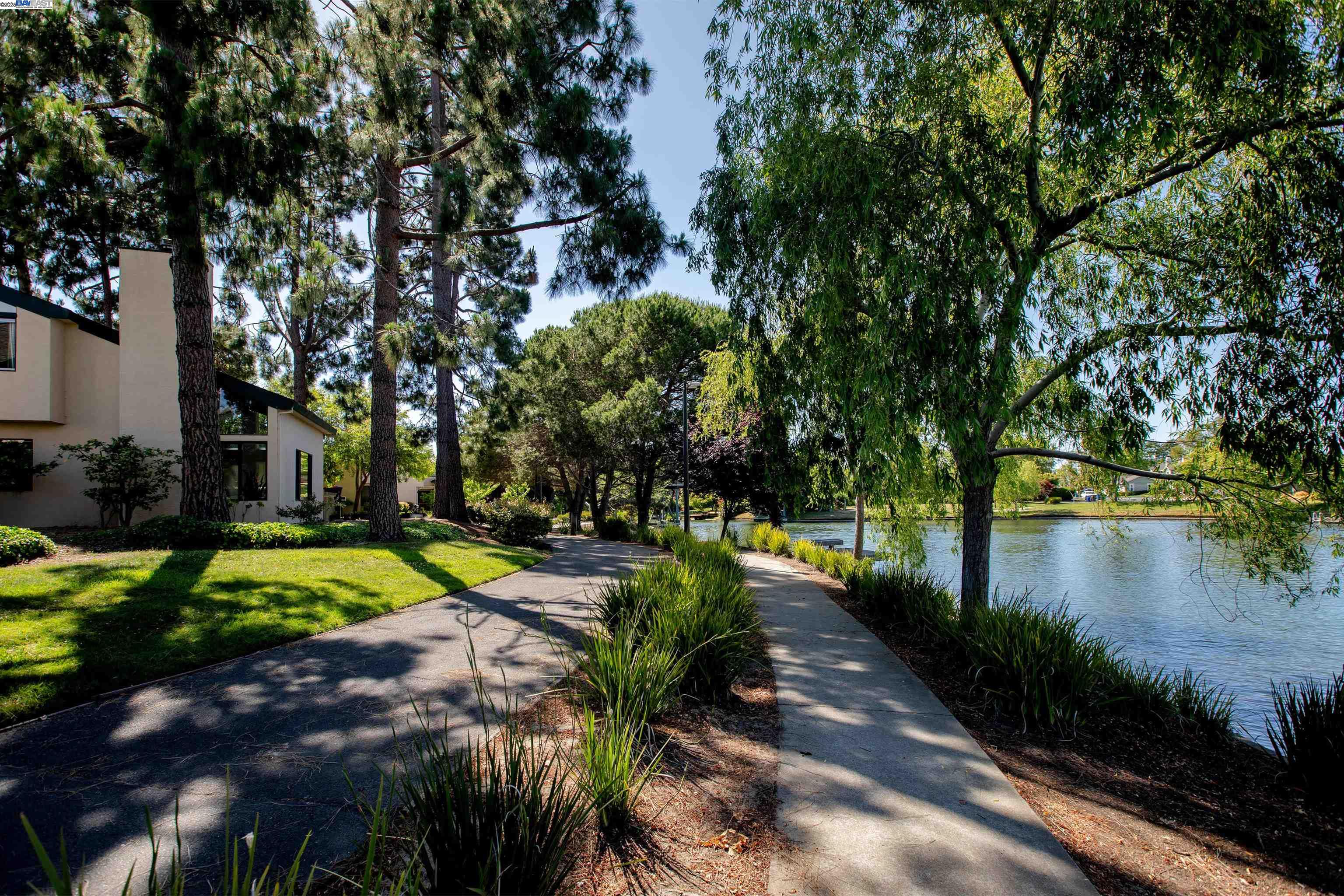 Detail Gallery Image 45 of 50 For 801 Ironwood Rd, Alameda,  CA 94502 - 3 Beds | 2/1 Baths