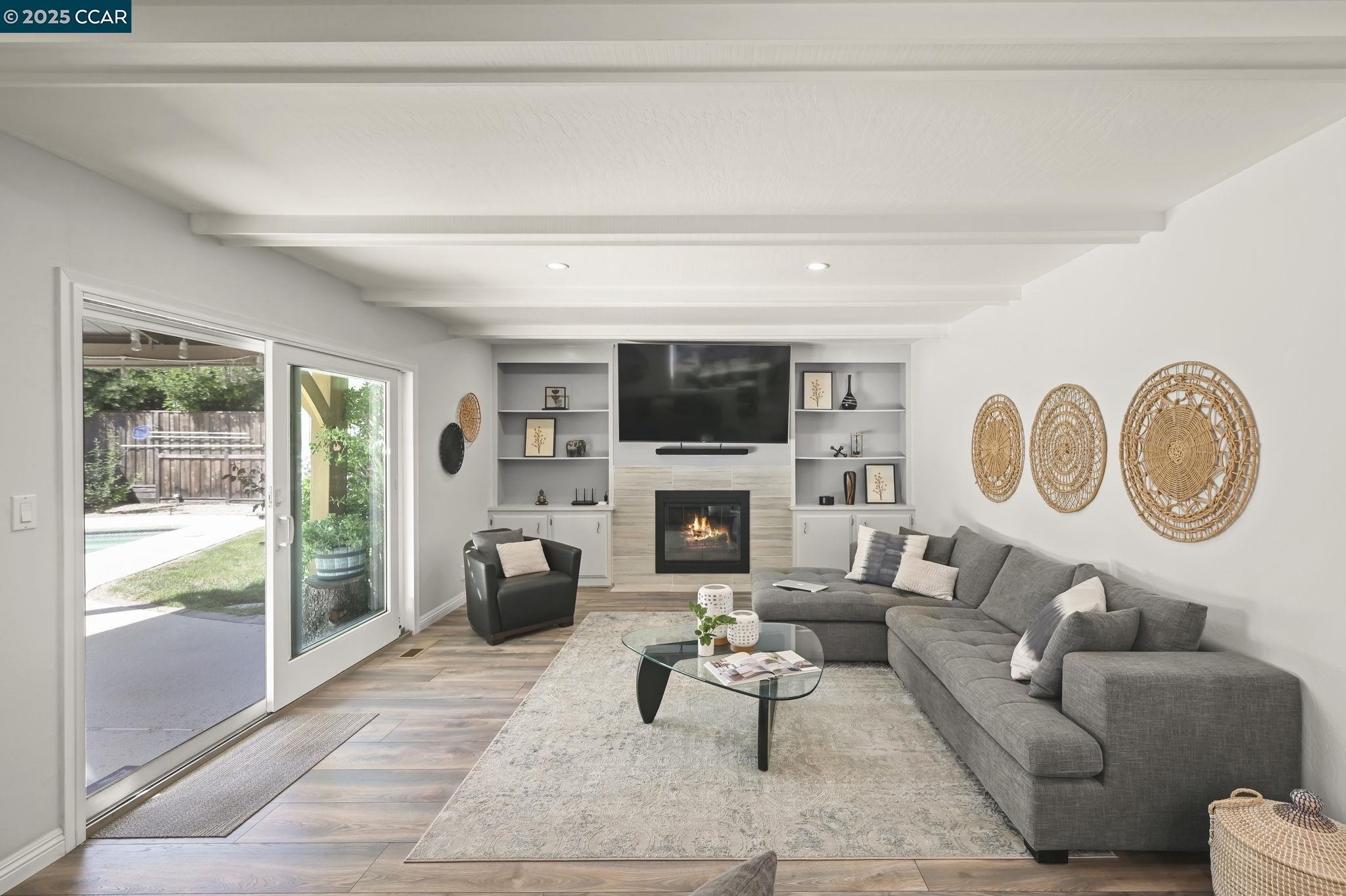 Detail Gallery Image 11 of 30 For 132 Ready Rd, Walnut Creek,  CA 94598 - 5 Beds | 2/1 Baths
