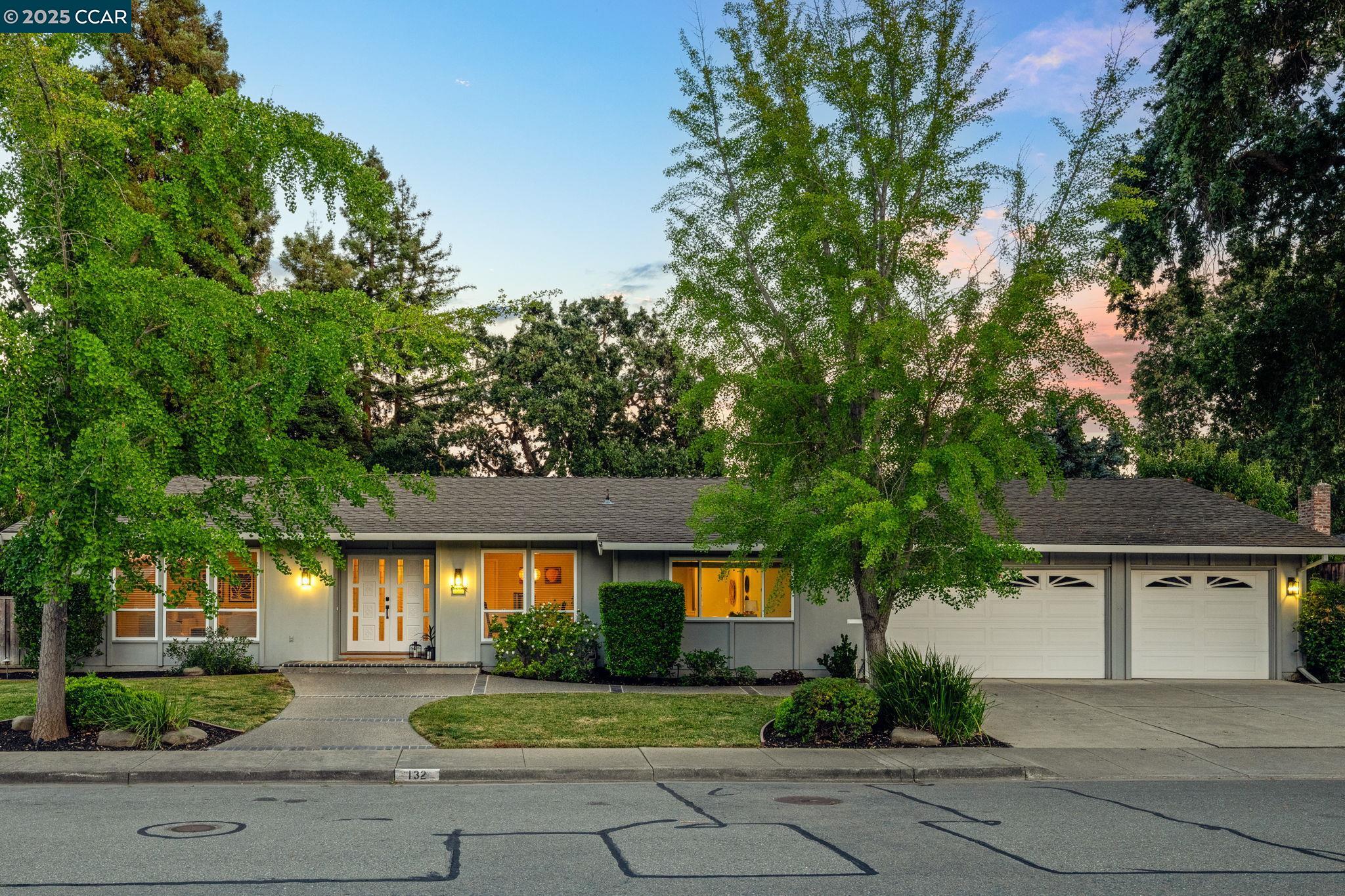 Detail Gallery Image 3 of 37 For 132 Ready Rd, Walnut Creek,  CA 94598 - 5 Beds | 2/1 Baths