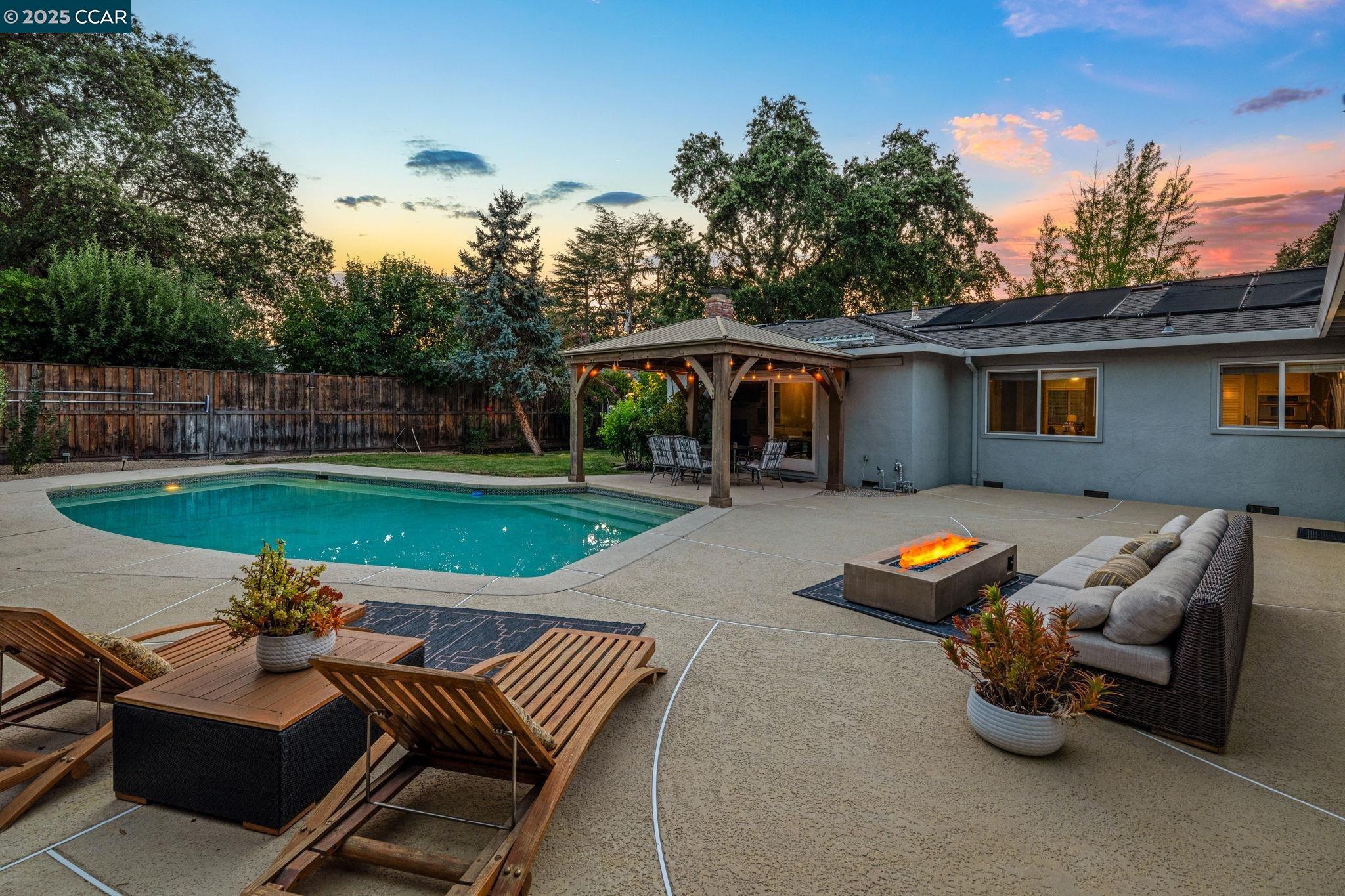 Detail Gallery Image 29 of 37 For 132 Ready Rd, Walnut Creek,  CA 94598 - 5 Beds | 2/1 Baths