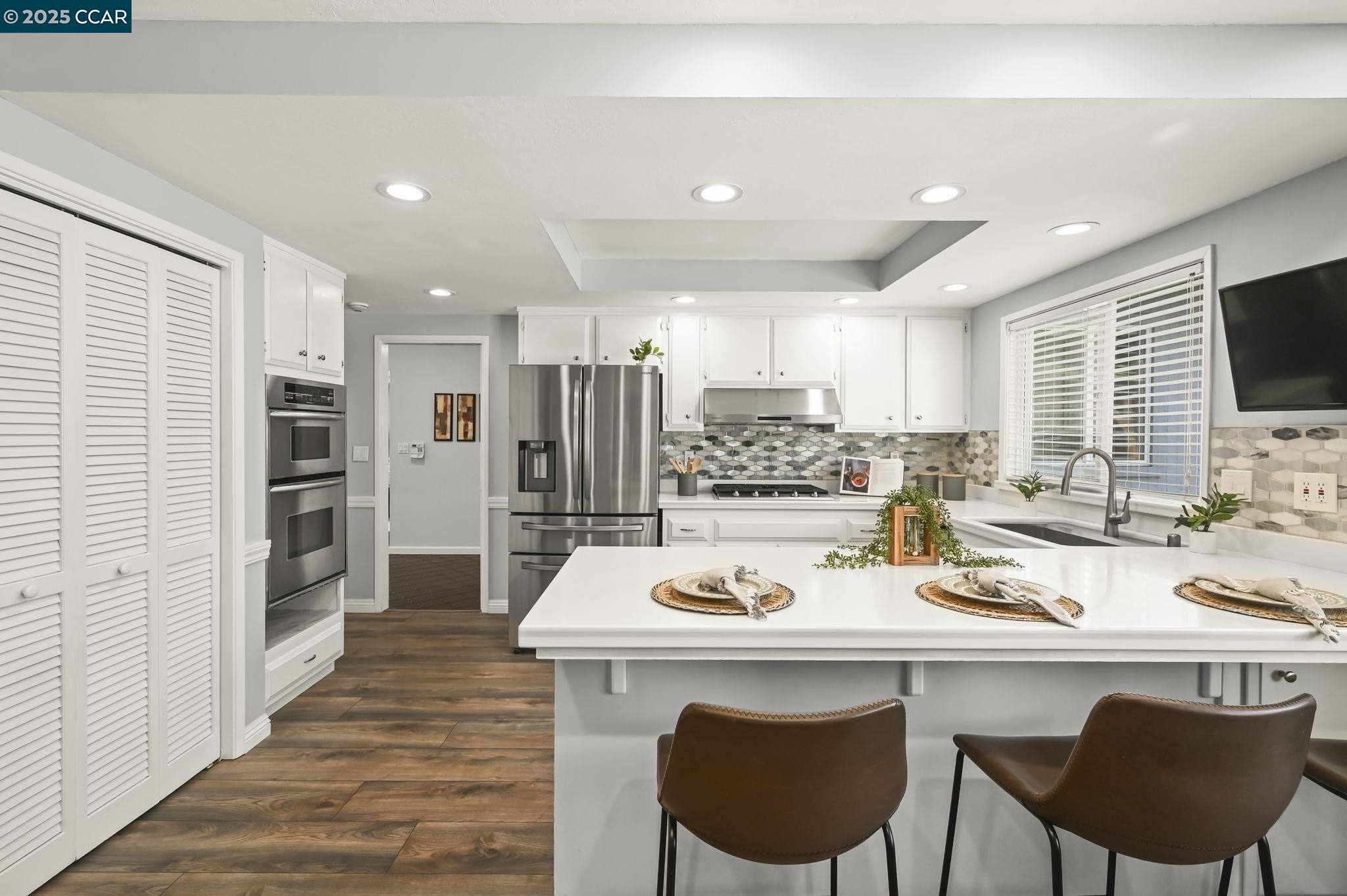 Detail Gallery Image 9 of 30 For 132 Ready Rd, Walnut Creek,  CA 94598 - 5 Beds | 2/1 Baths