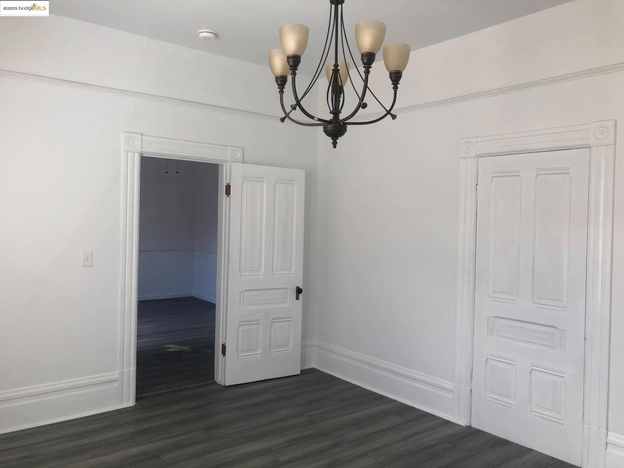 Detail Gallery Image 19 of 23 For 1213 Park Ave, Alameda,  CA 94501 - – Beds | – Baths
